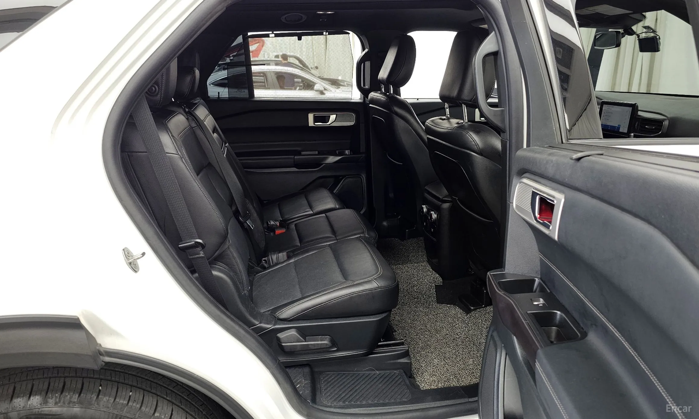 Ford Explorer 6th Generation превью 12