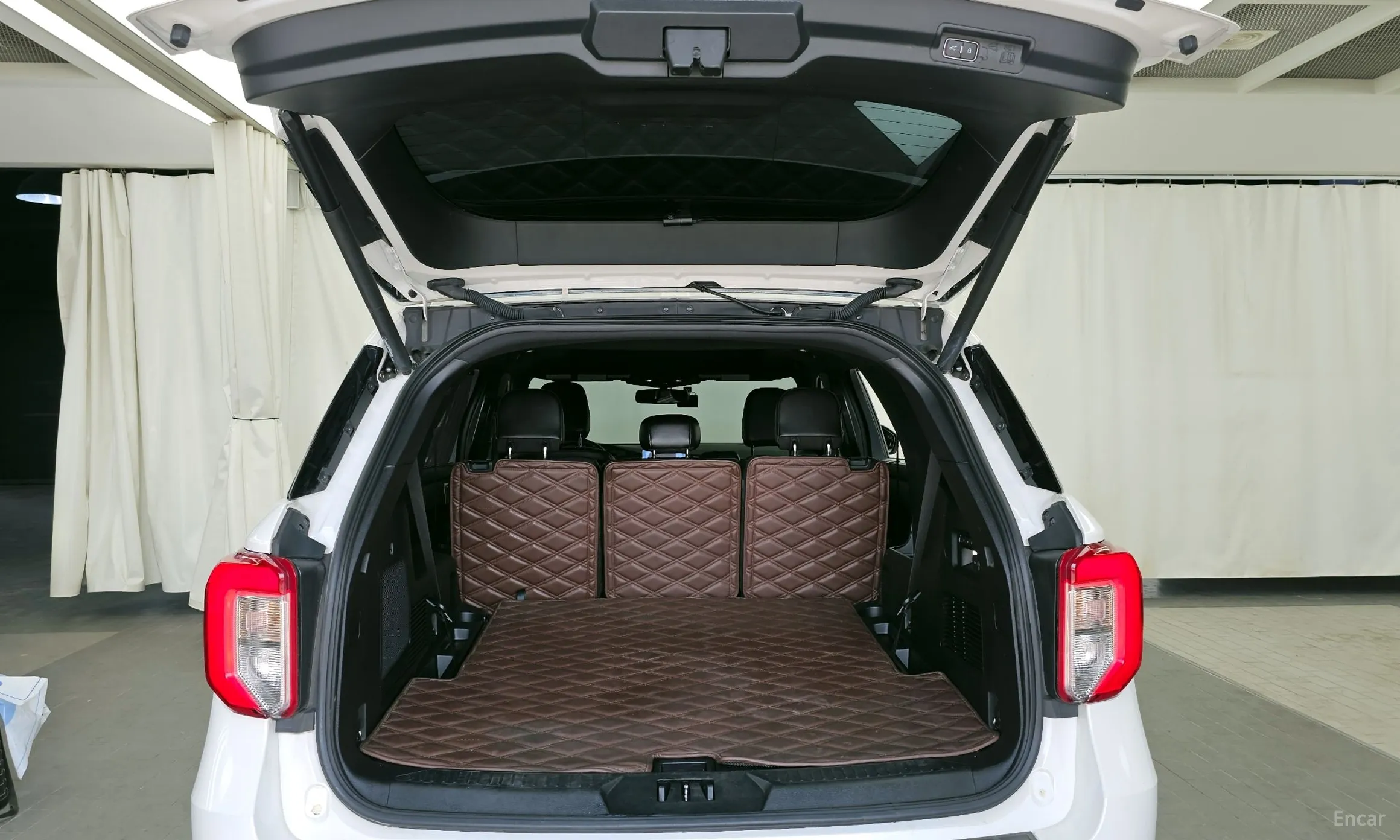 Ford Explorer 6th Generation превью 20