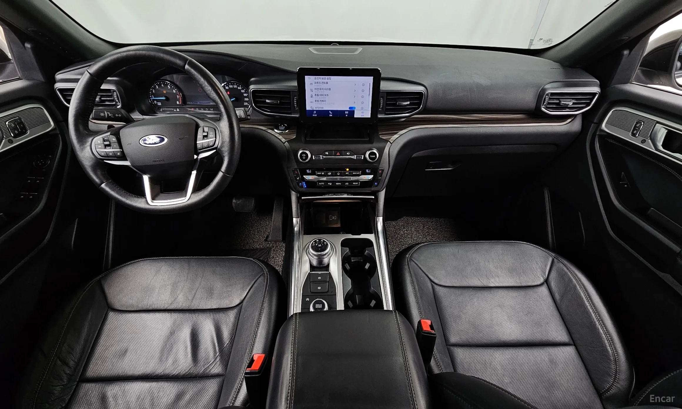 Ford Explorer 6th Generation превью 7