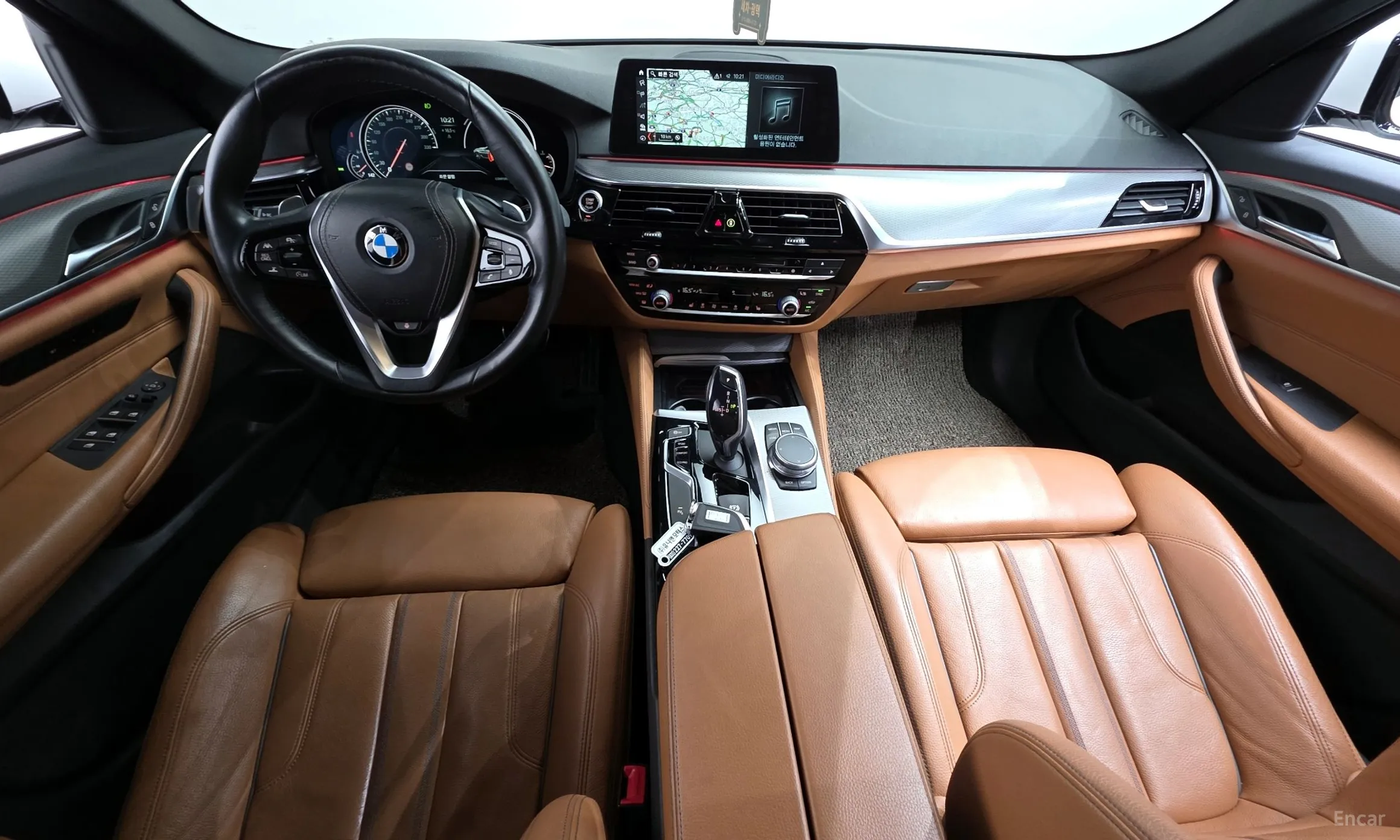 BMW 5 Series (G30) превью 7