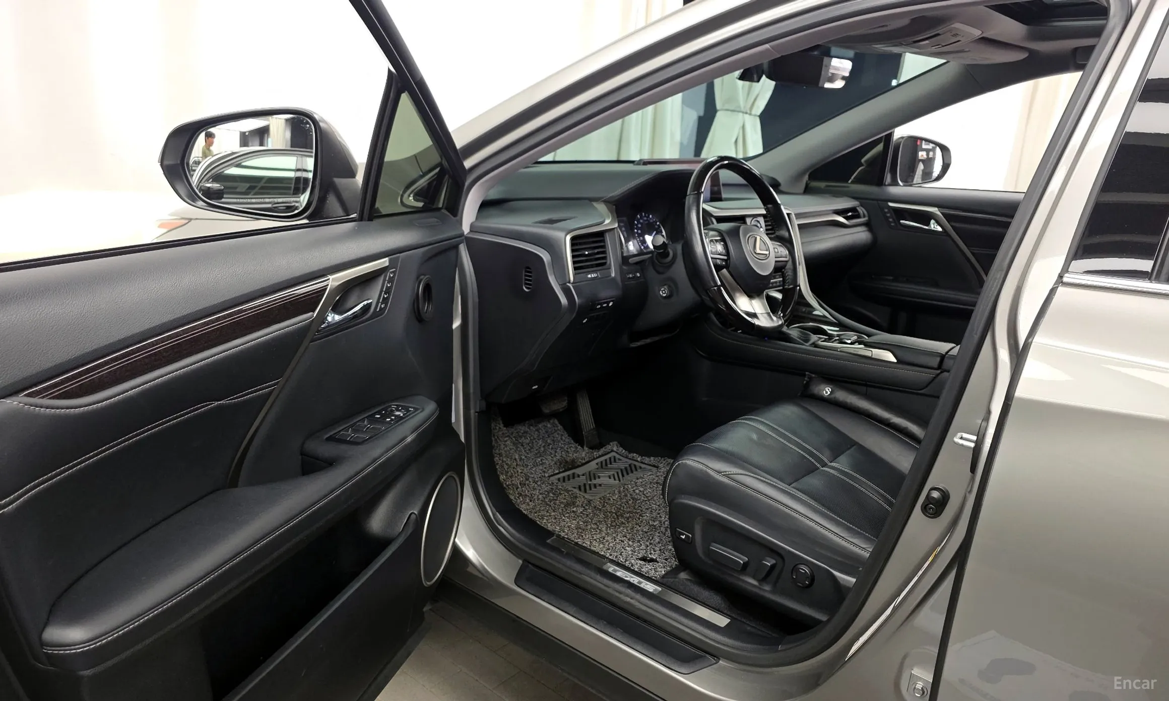 Lexus RX450h Gen 4 превью 10