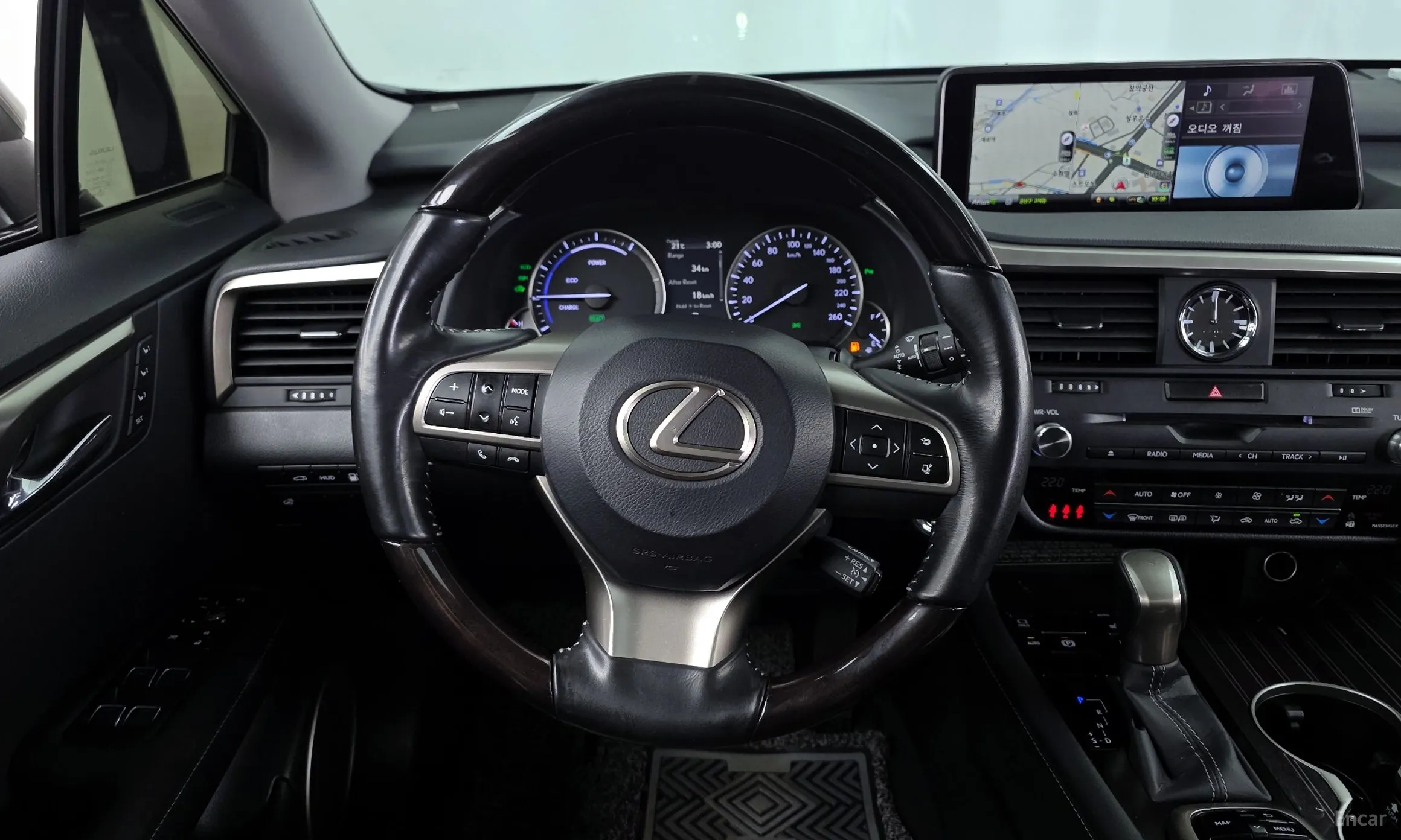 Lexus RX450h Gen 4 превью 12