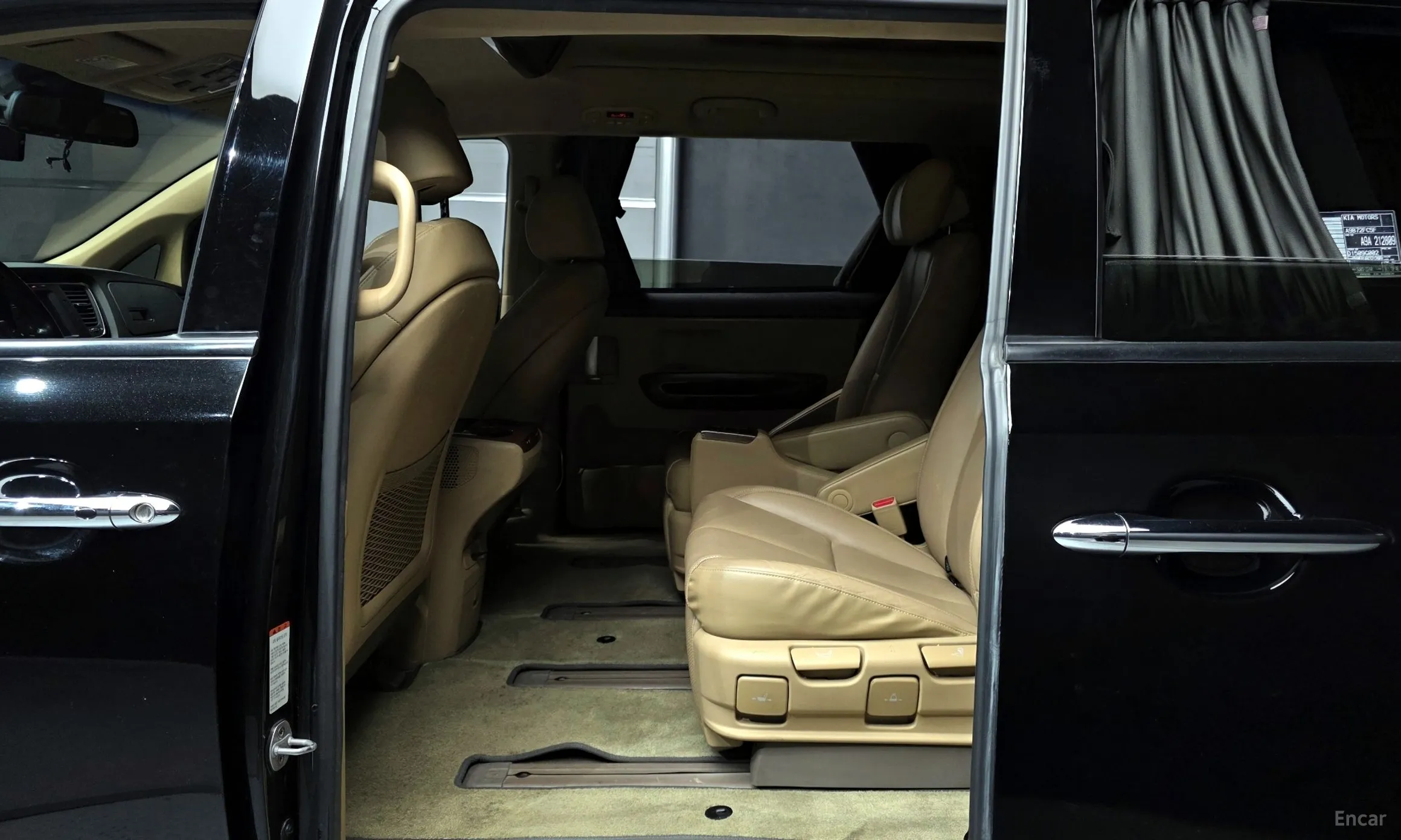 Kia Carnival превью 12