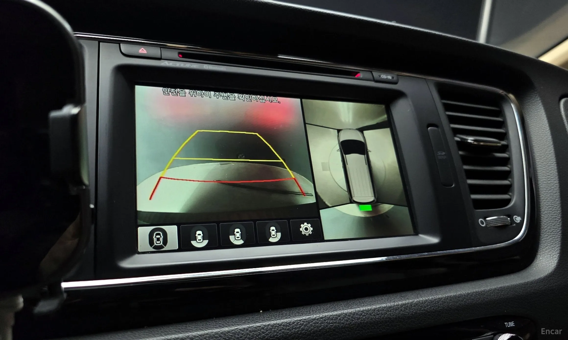 Kia Carnival превью 15