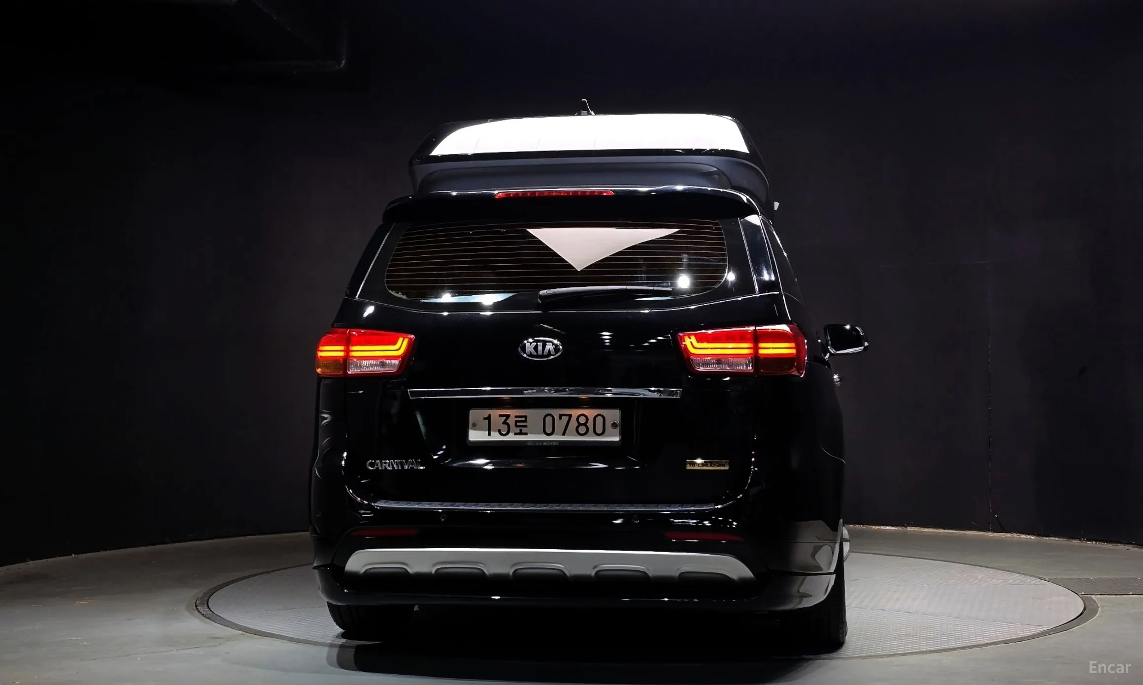 Kia Carnival превью 4