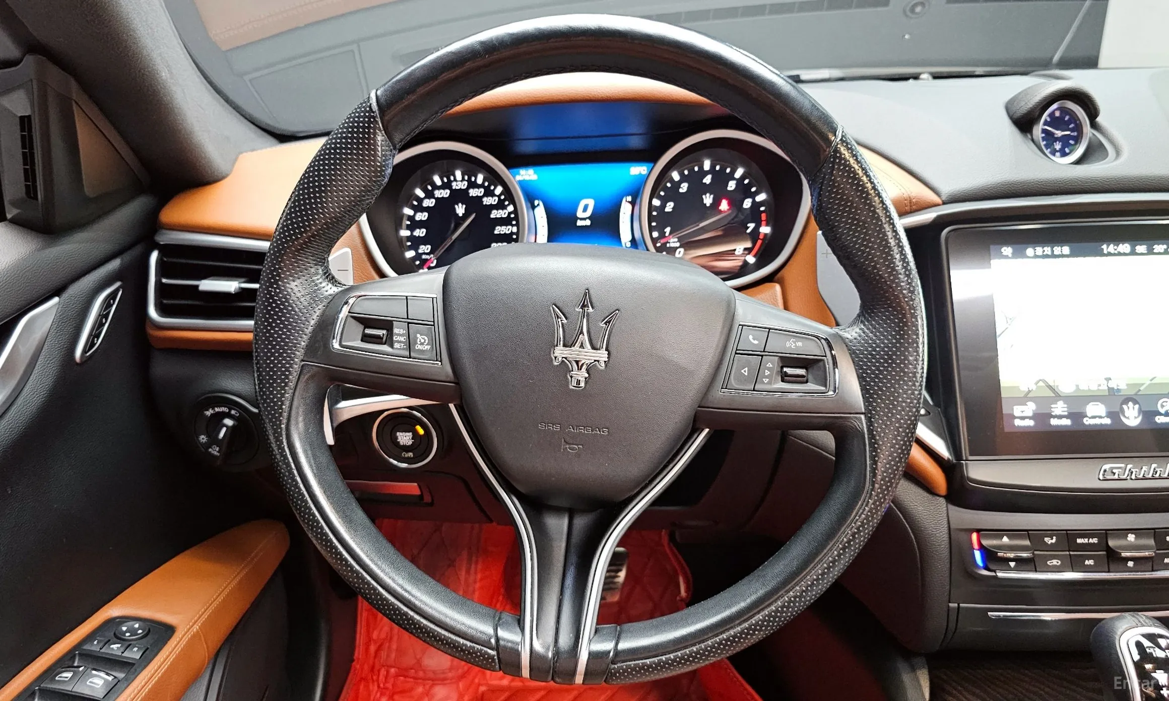 Maserati Ghibli превью 12