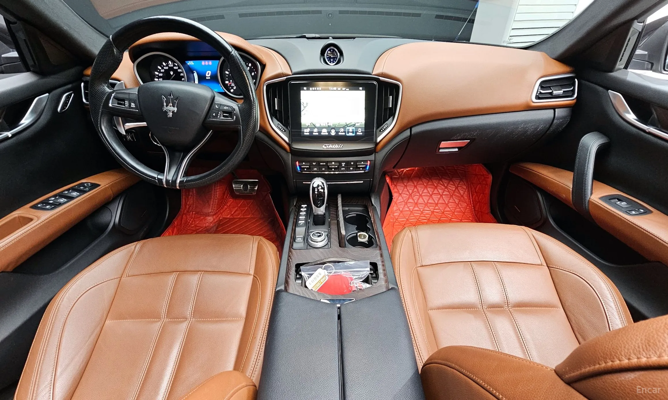 Maserati Ghibli превью 7