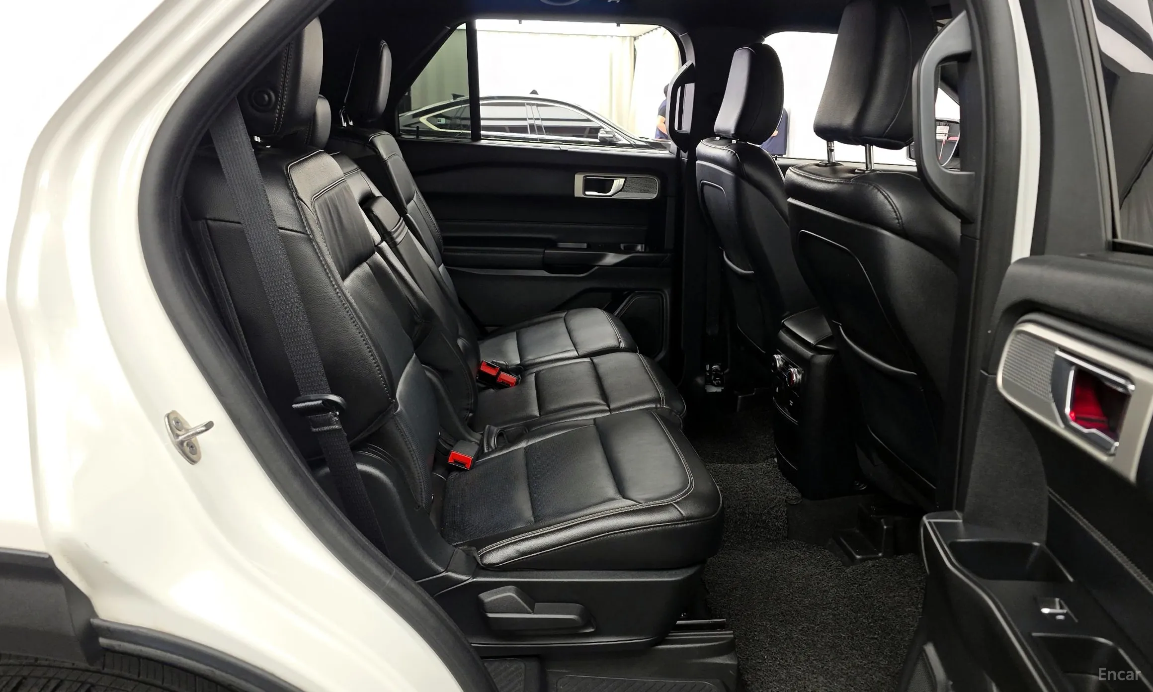 Ford Explorer 6th Generation превью 11