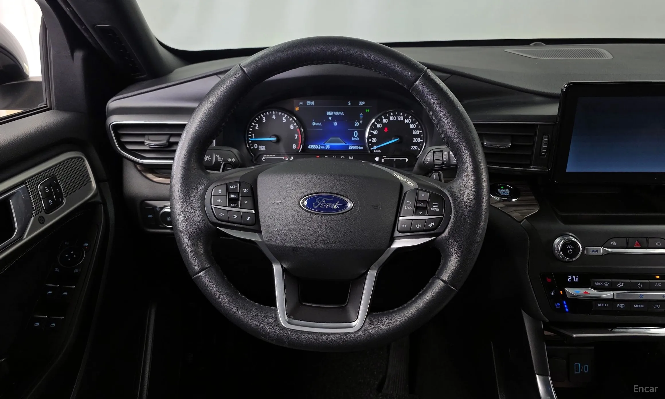 Ford Explorer 6th Generation превью 12