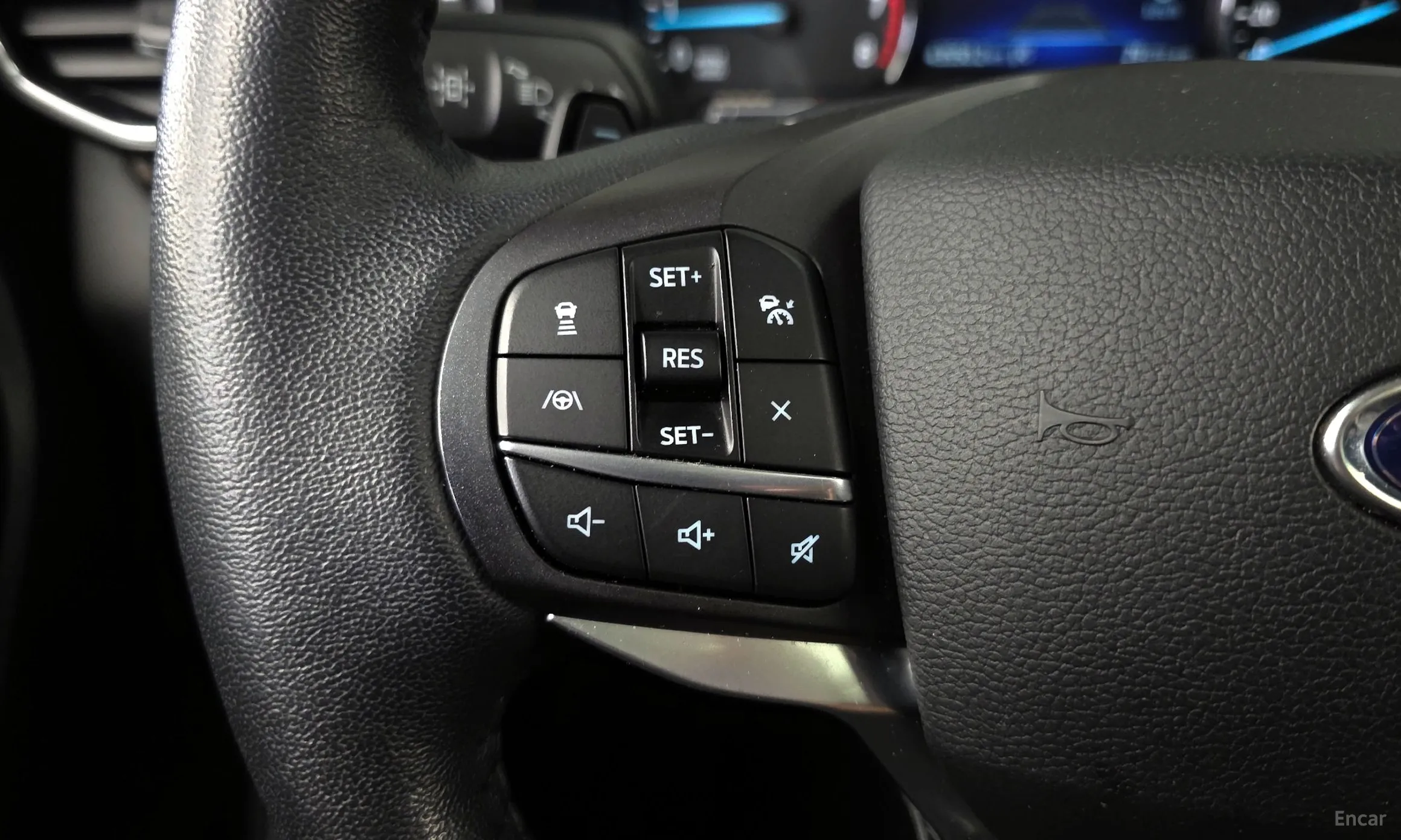 Ford Explorer 6th Generation превью 16