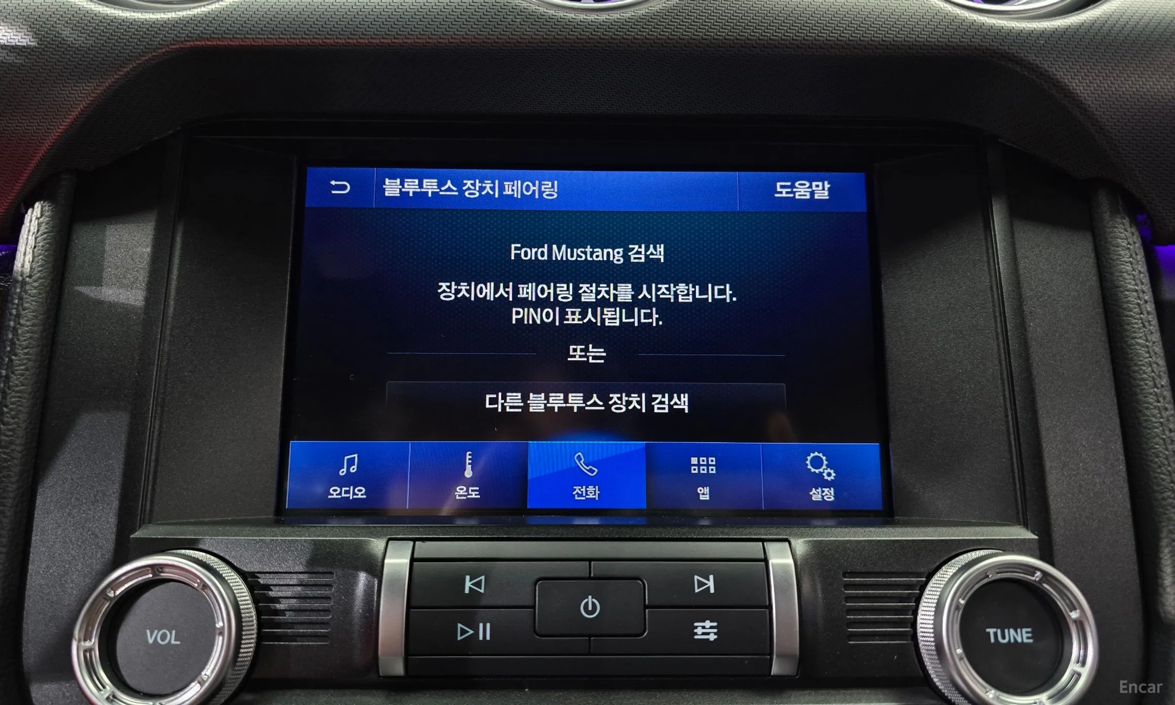 Ford Mustang превью 17