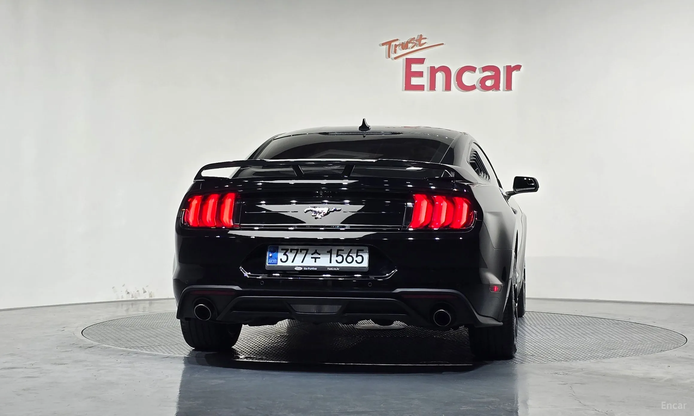 Ford Mustang превью 4