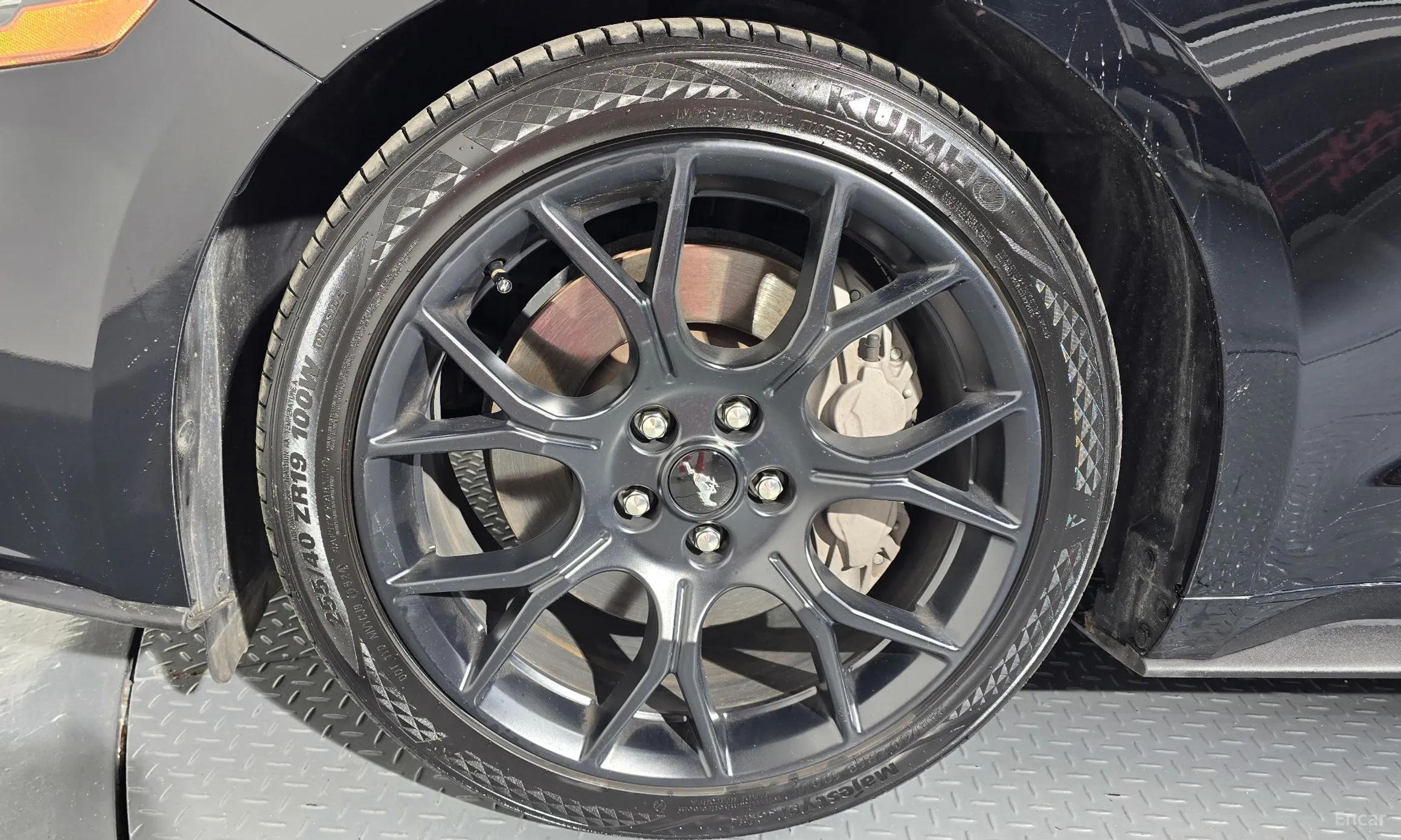 Ford Mustang превью 5