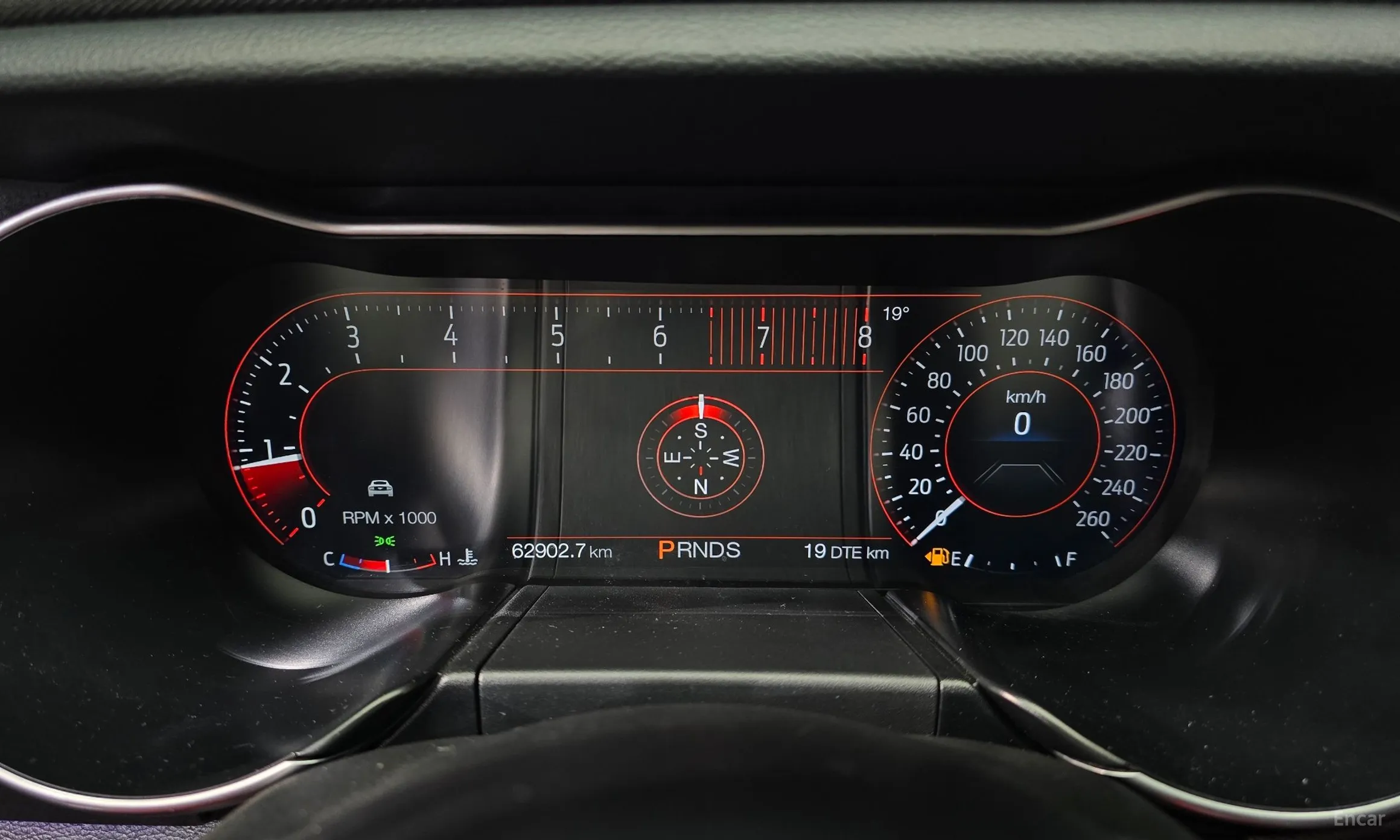 Ford Mustang превью 8