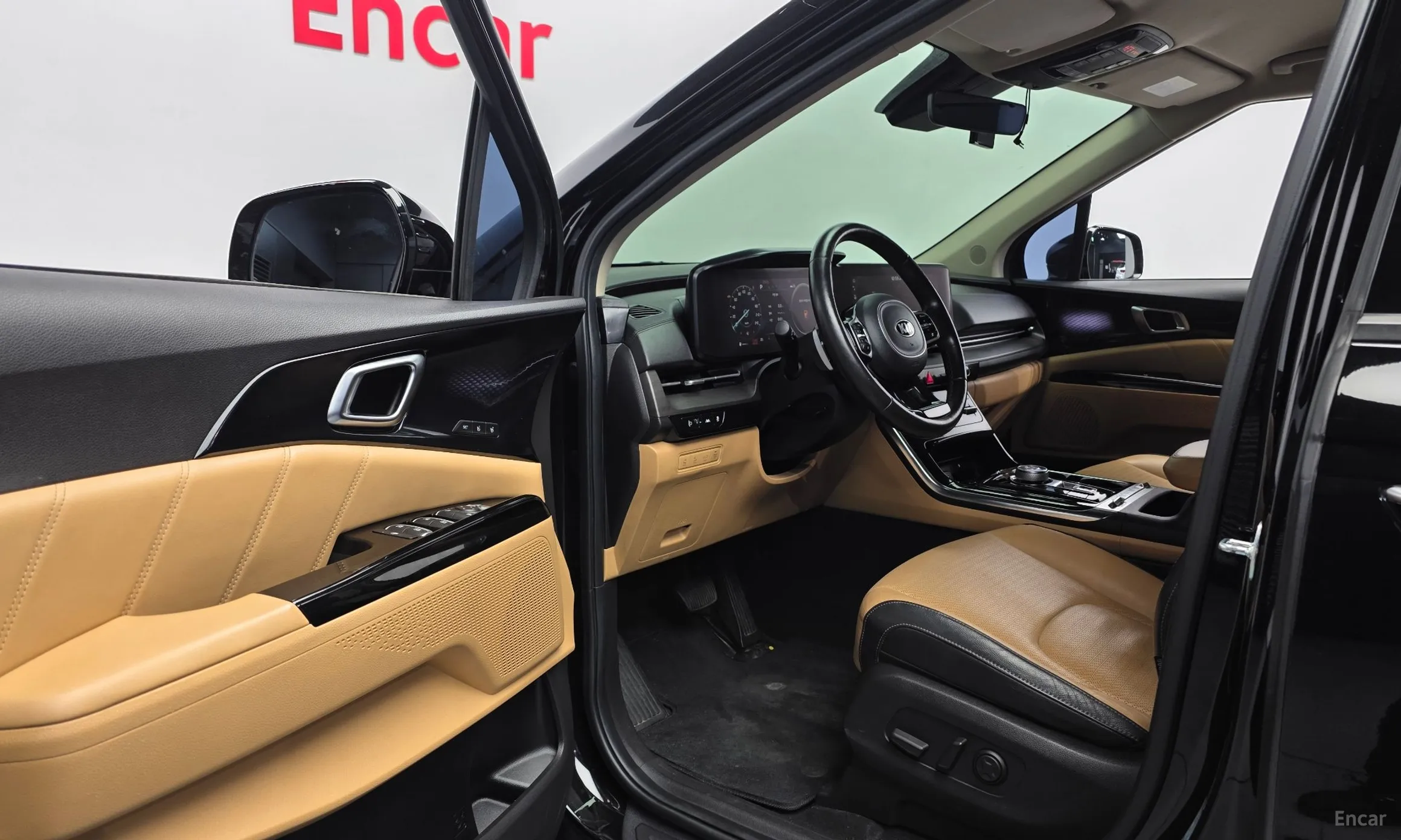 Kia Carnival Gen 4 превью 10