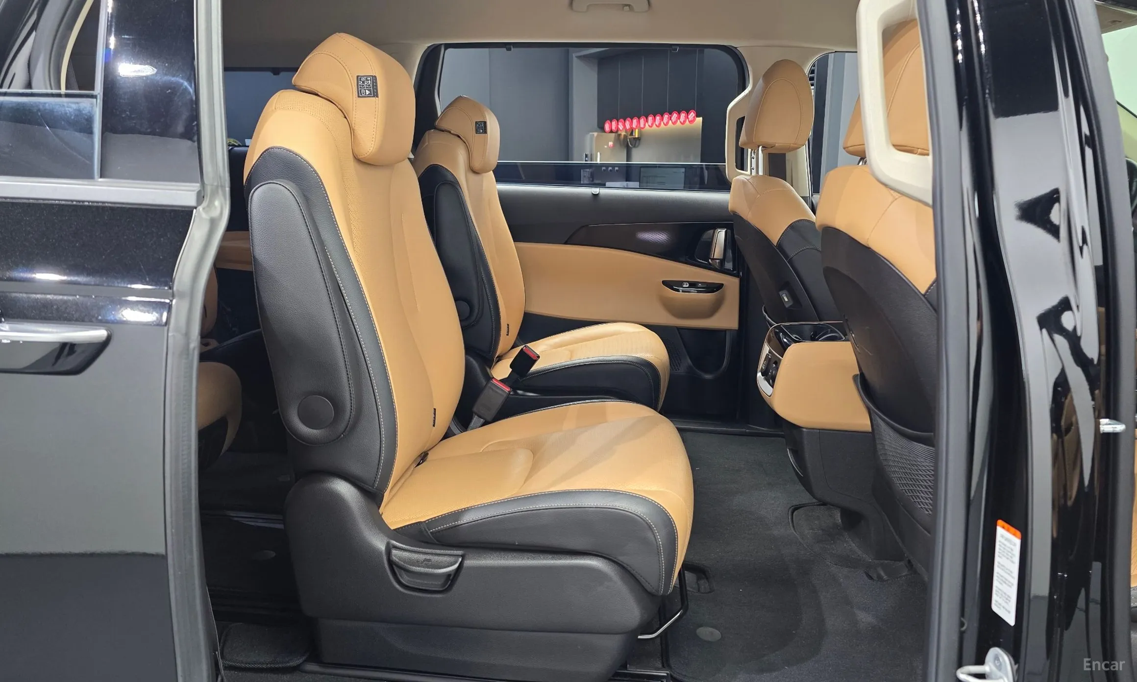 Kia Carnival Gen 4 превью 12