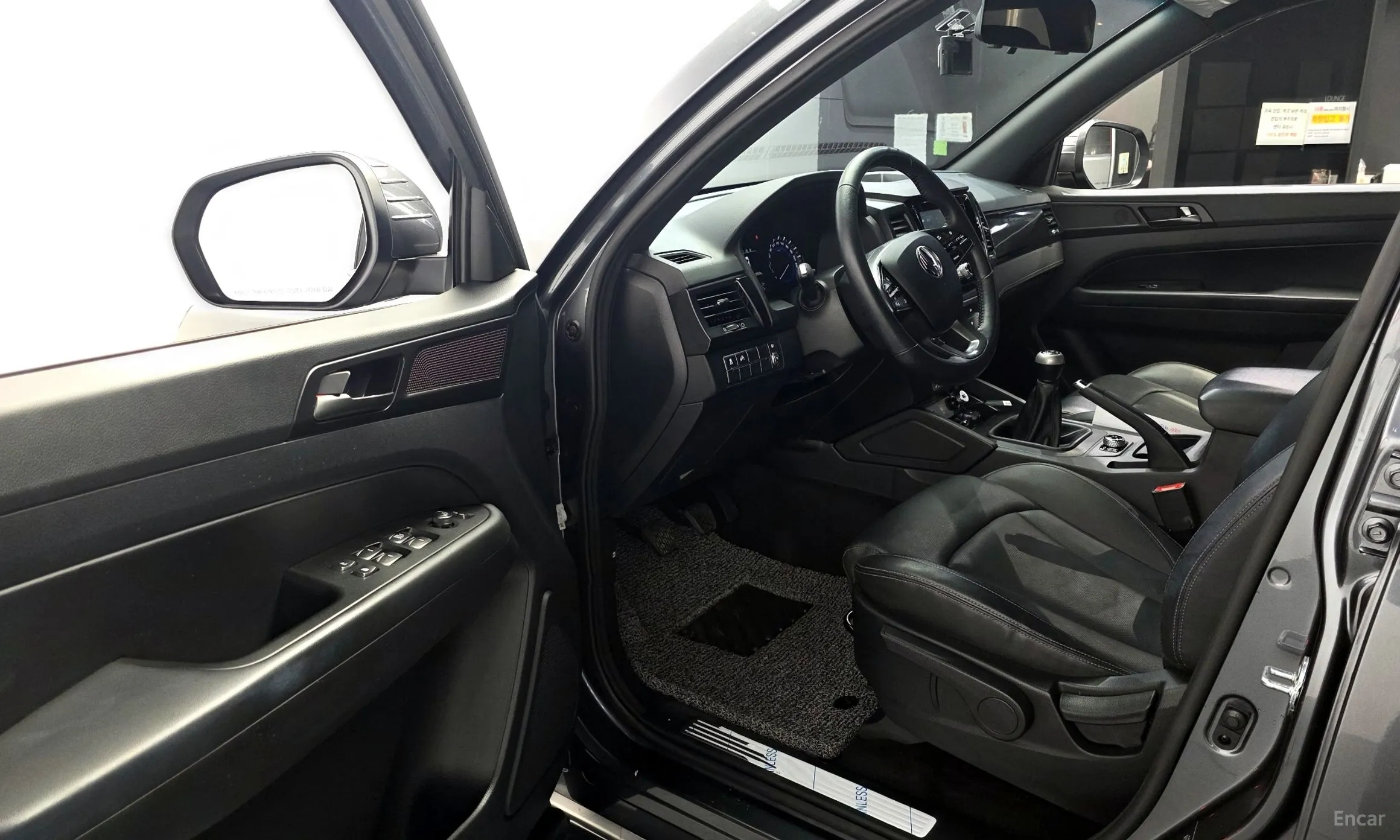 KG Mobility (SsangYong) Rexton Sports превью 10