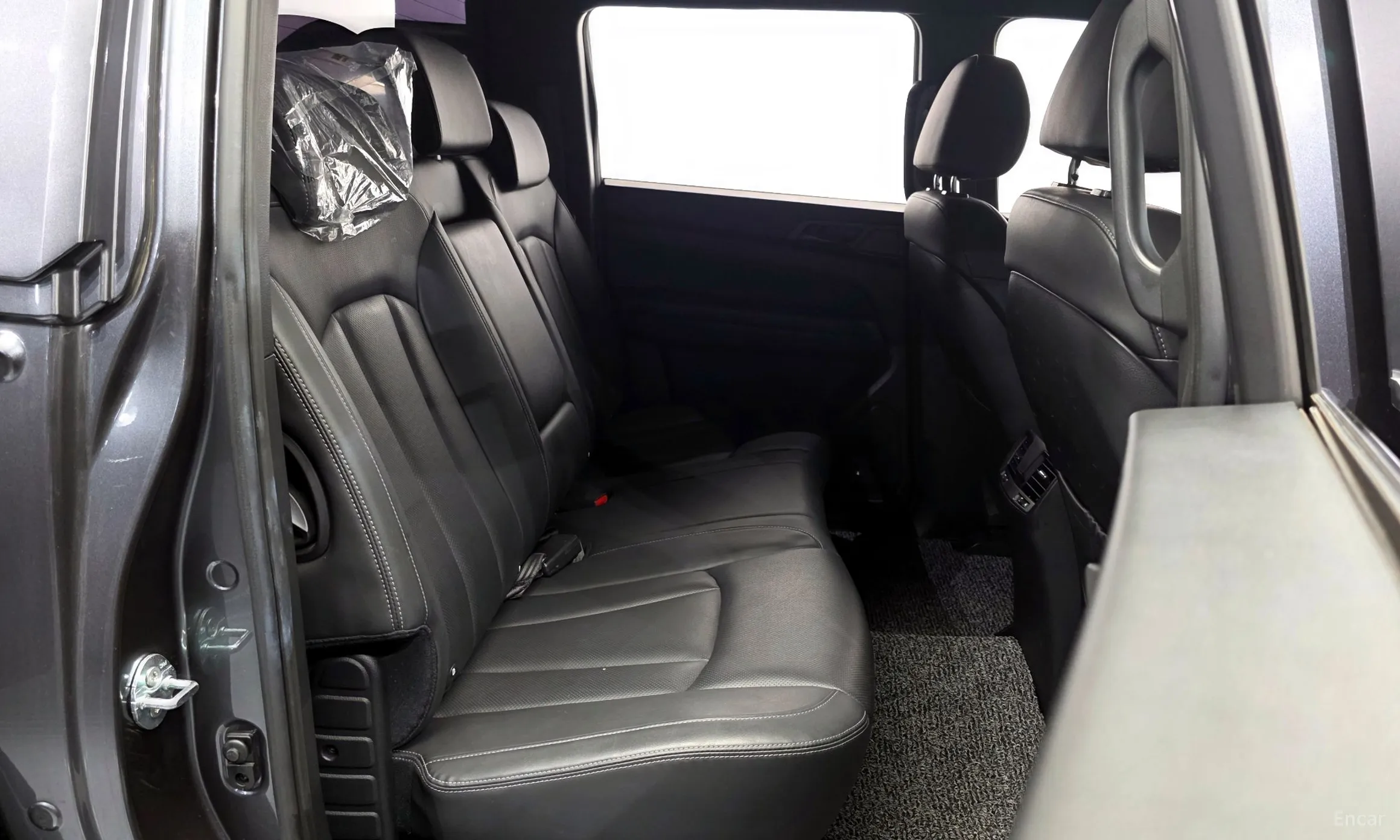 KG Mobility (SsangYong) Rexton Sports превью 11