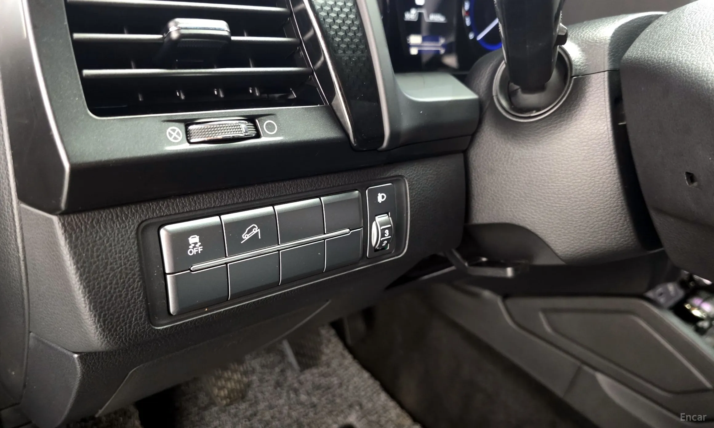 KG Mobility (SsangYong) Rexton Sports превью 18