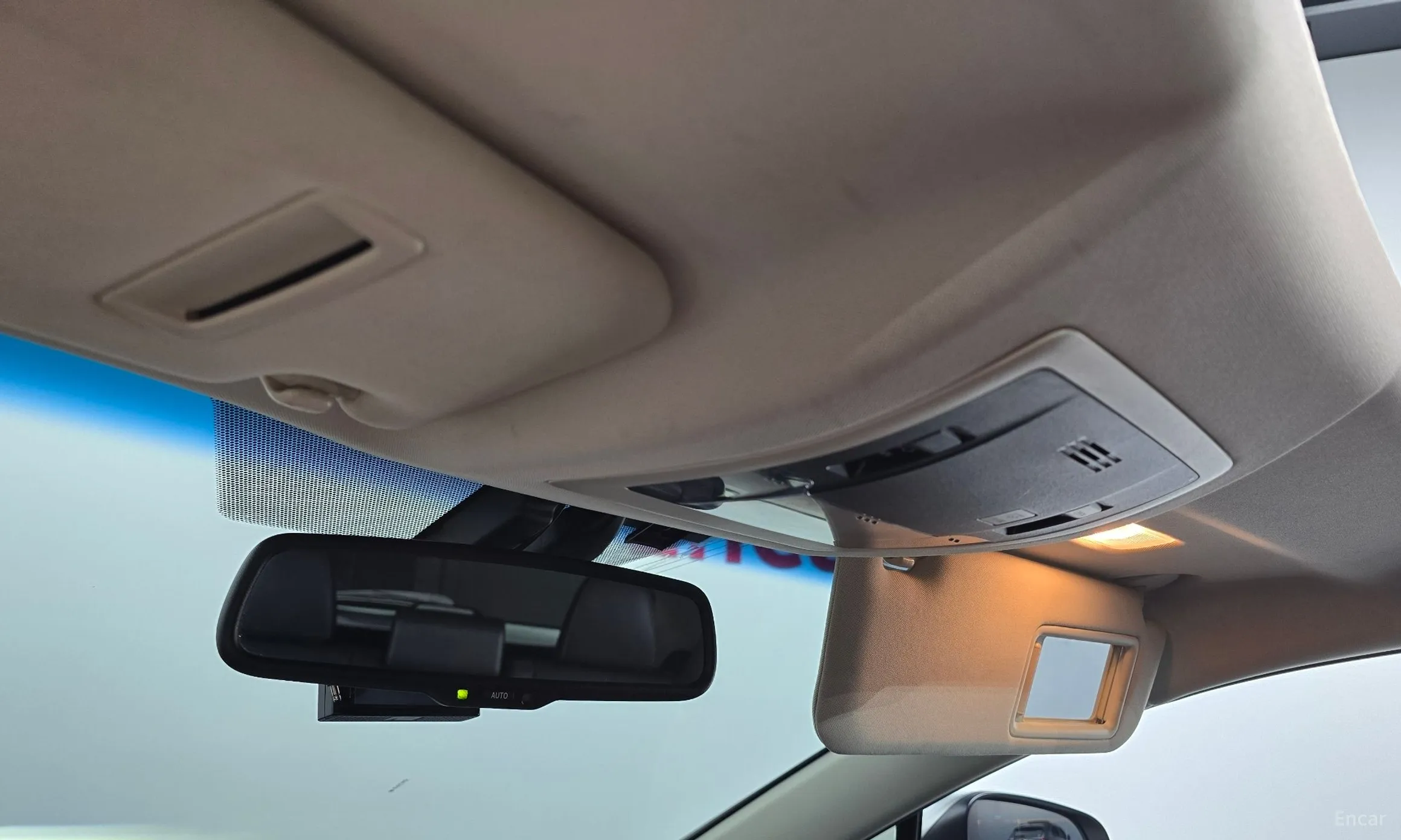 Lexus NX300h превью 20