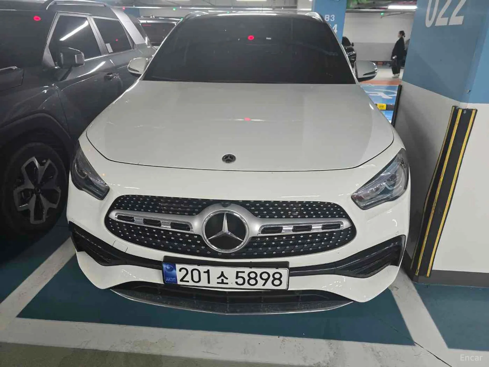 Mercedes Benz GLA-Class H247