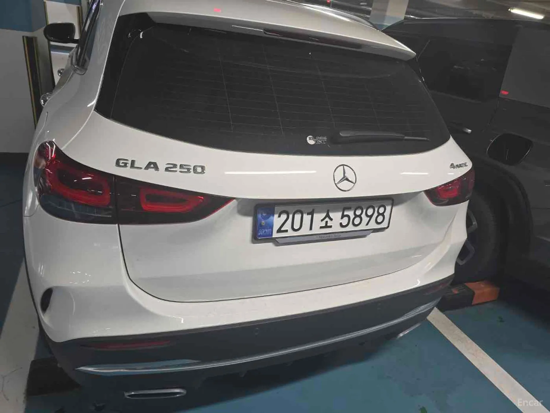 Mercedes Benz GLA-Class H247