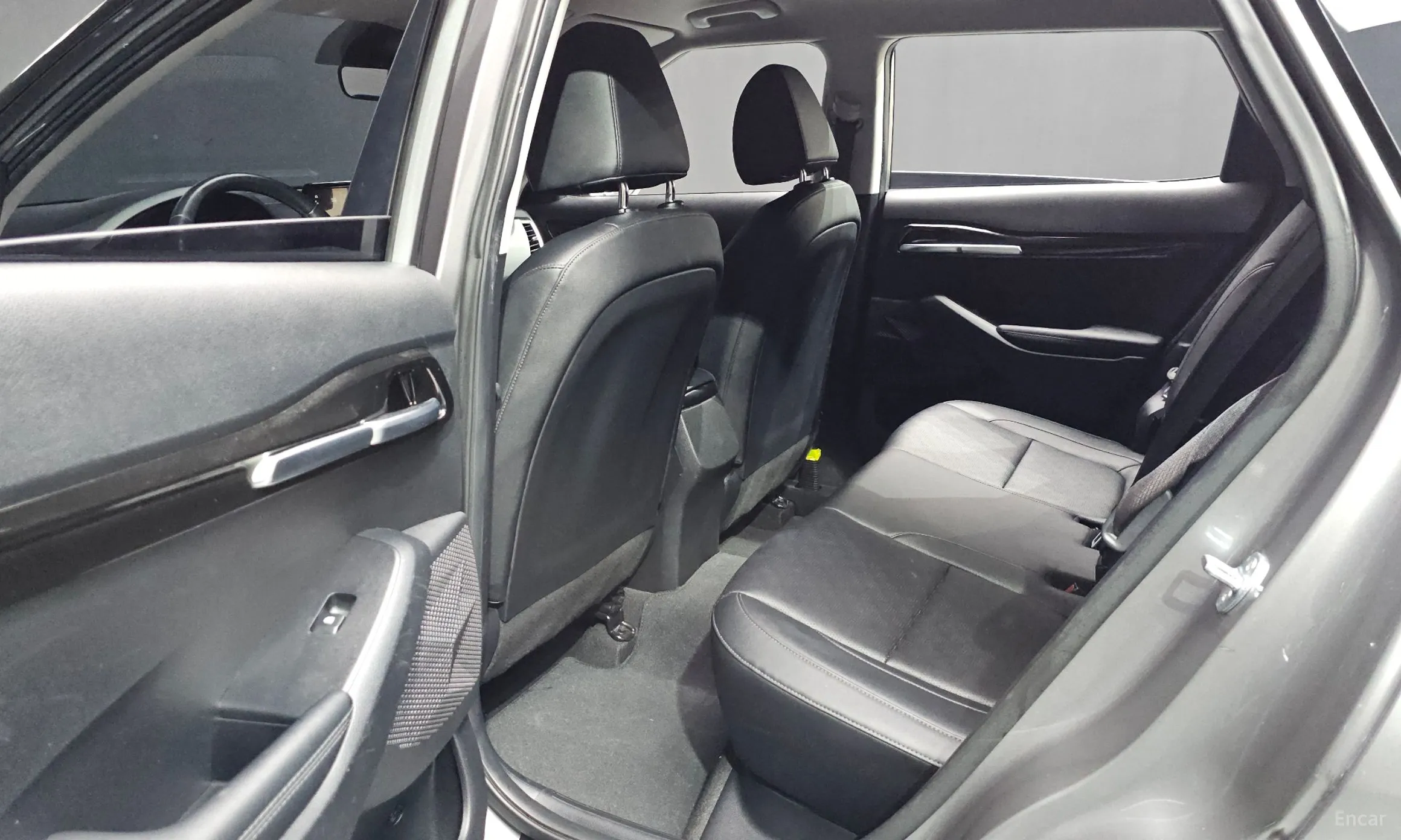 Kia Seltos превью 11
