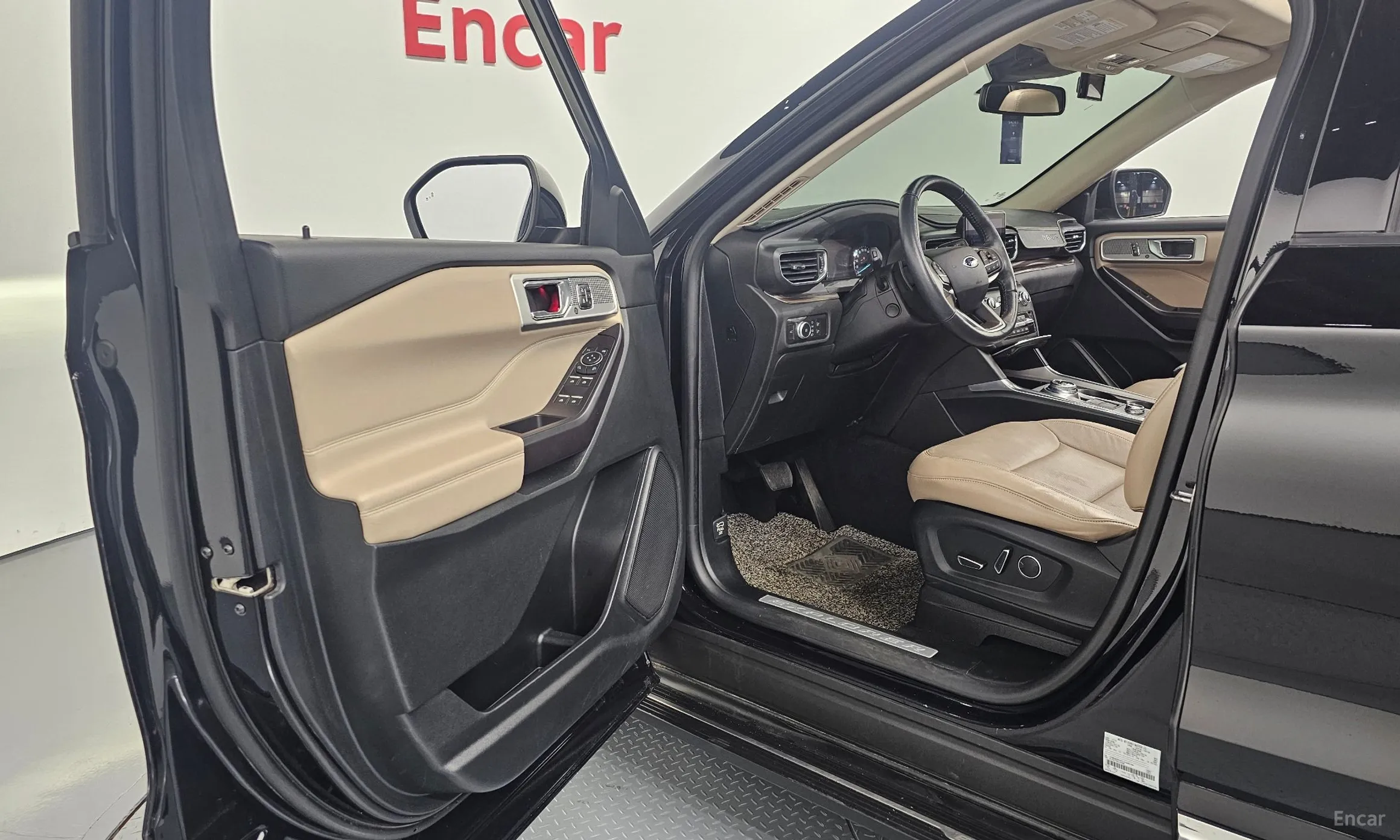 Ford Explorer 6th Generation превью 10