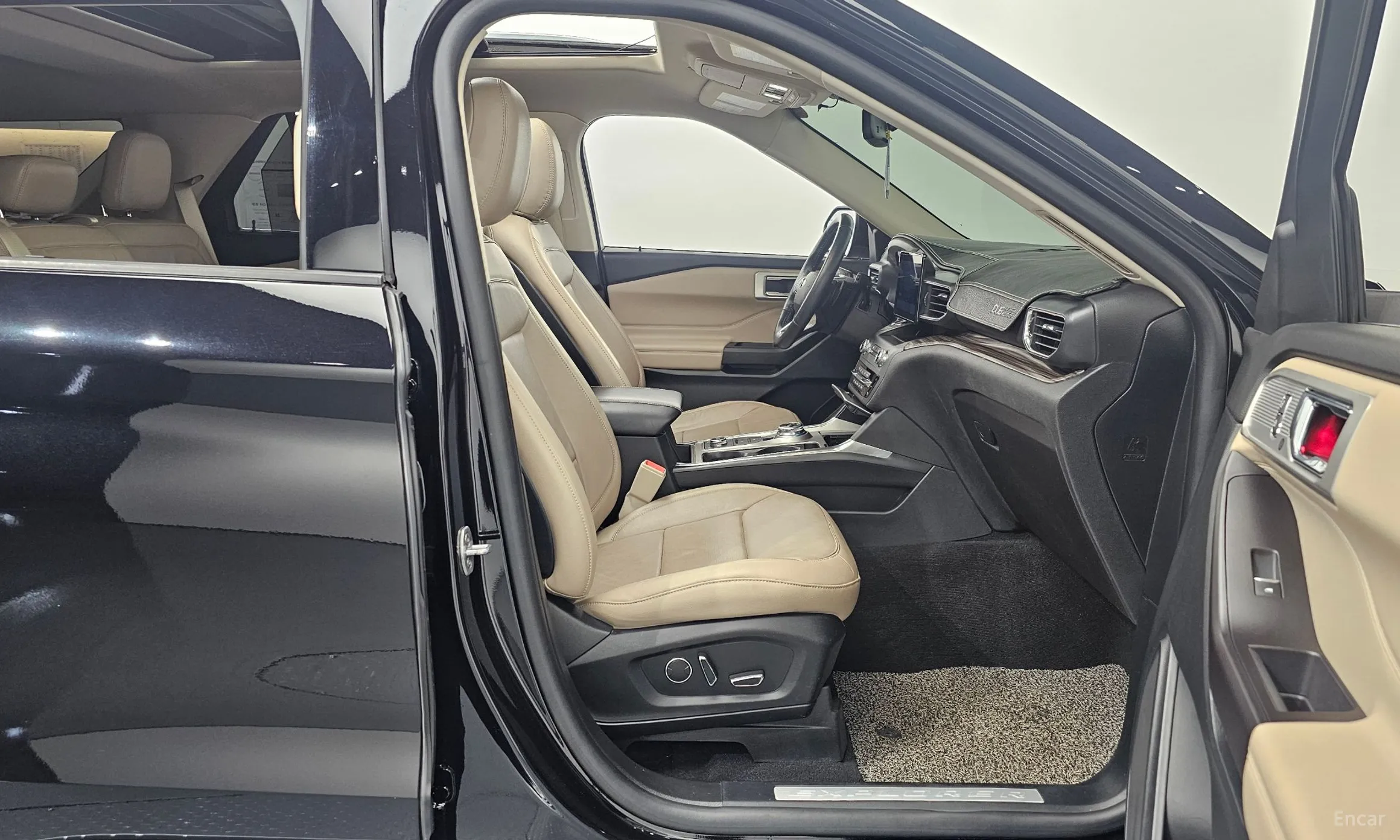 Ford Explorer 6th Generation превью 12
