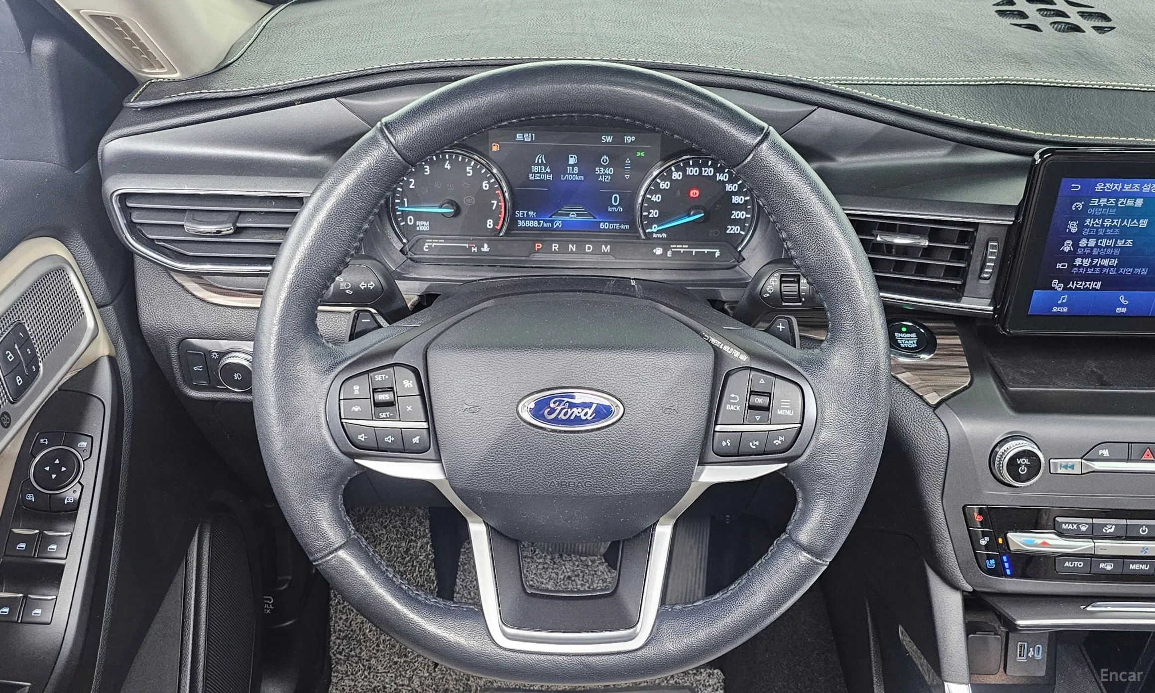 Ford Explorer 6th Generation превью 13