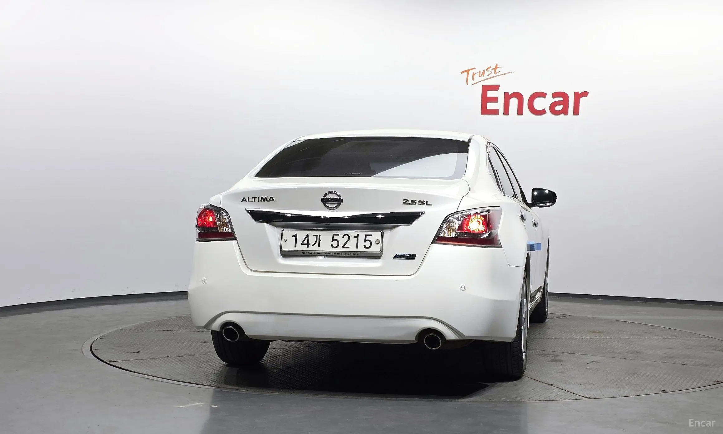 Nissan Altima превью 4