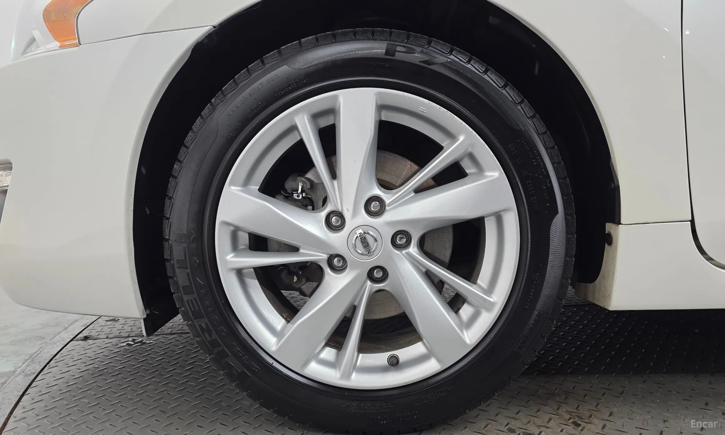 Nissan Altima превью 5