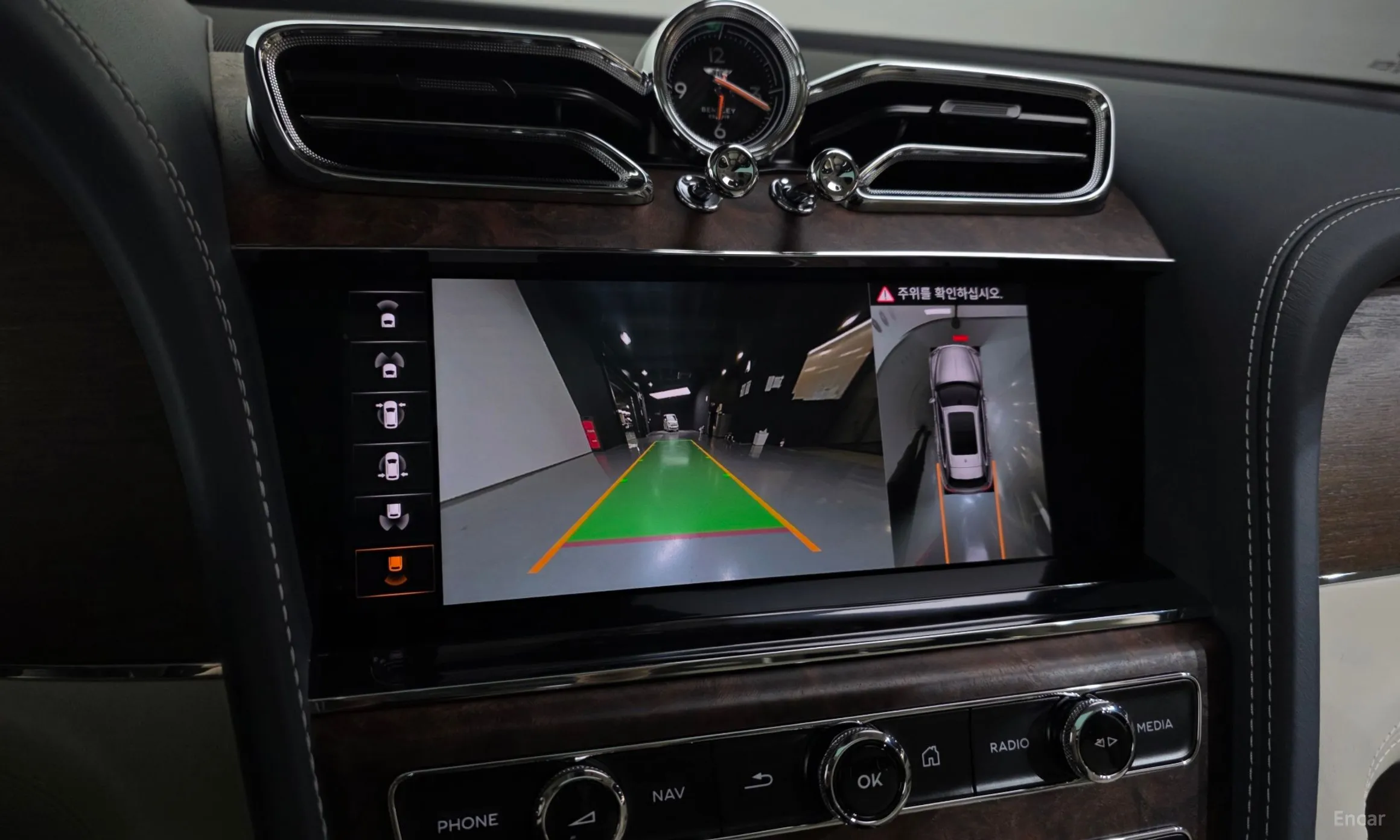 Bentley Bentayga превью 15