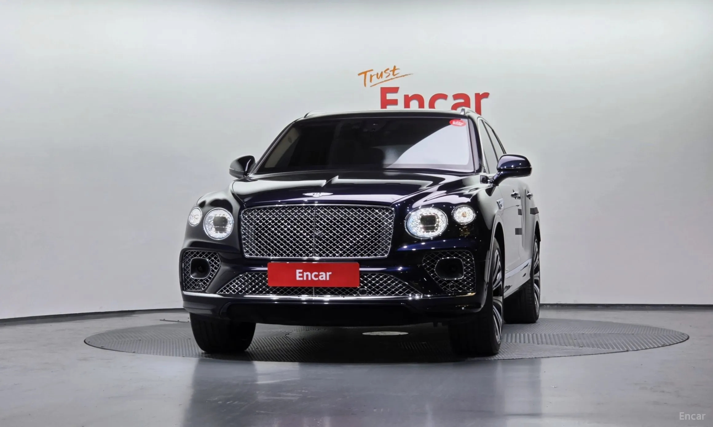Bentley Bentayga превью 3