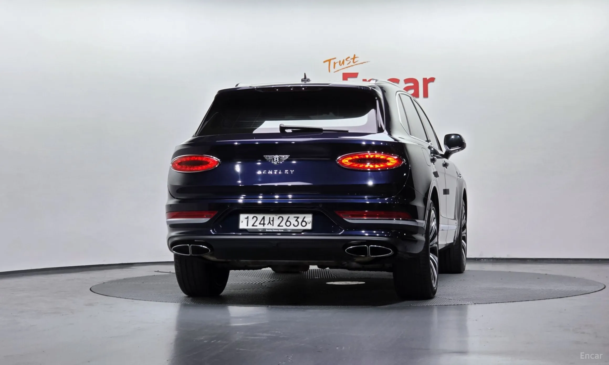 Bentley Bentayga превью 4