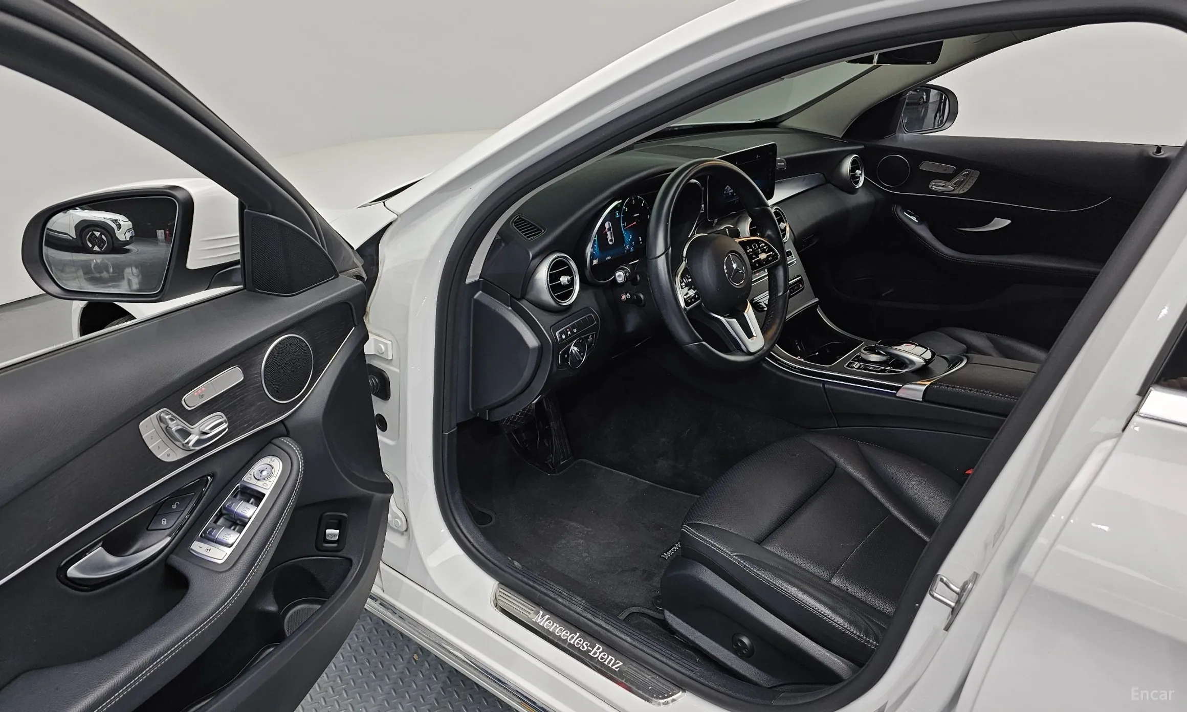 Mercedes Benz C-Class W205 превью 10