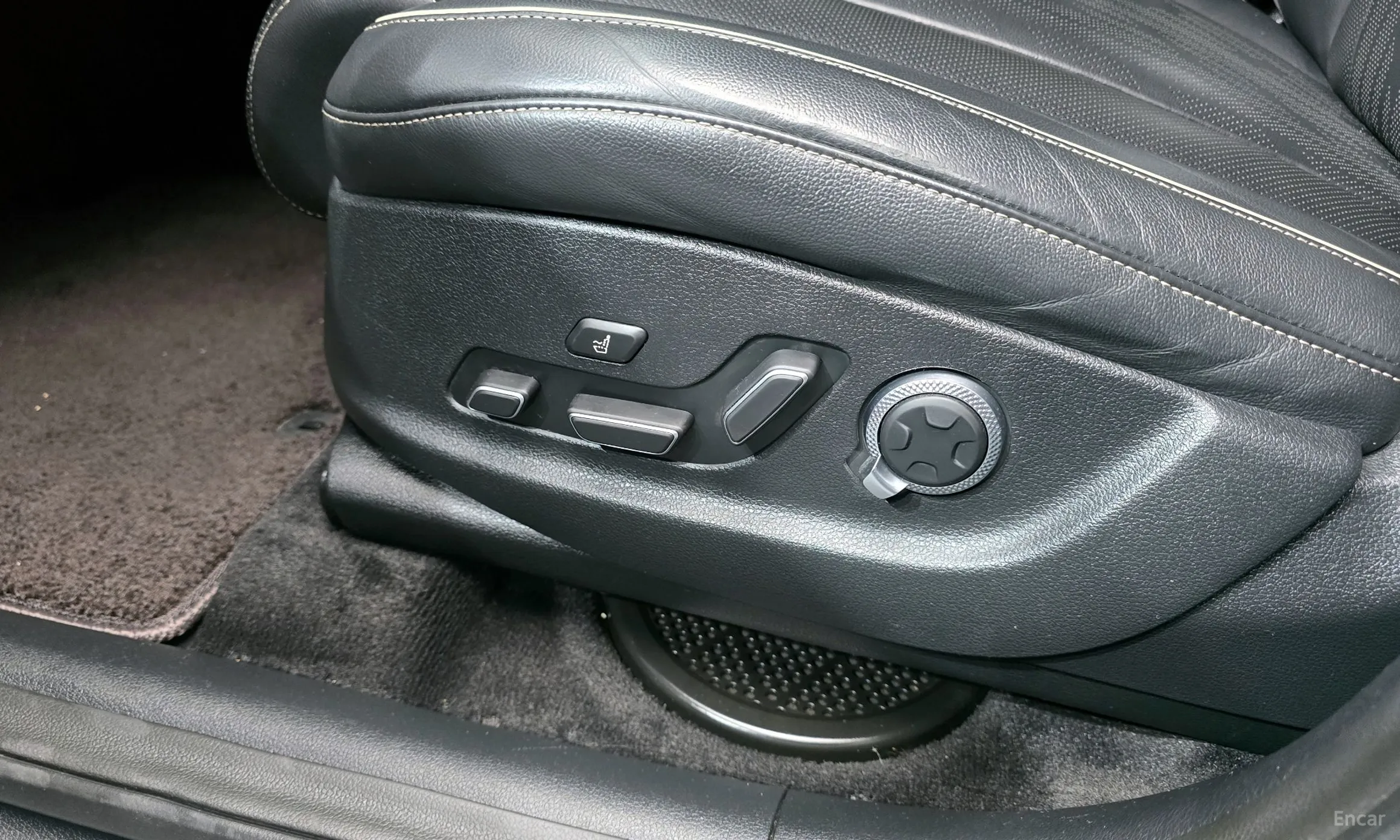 Genesis GV80 превью 17