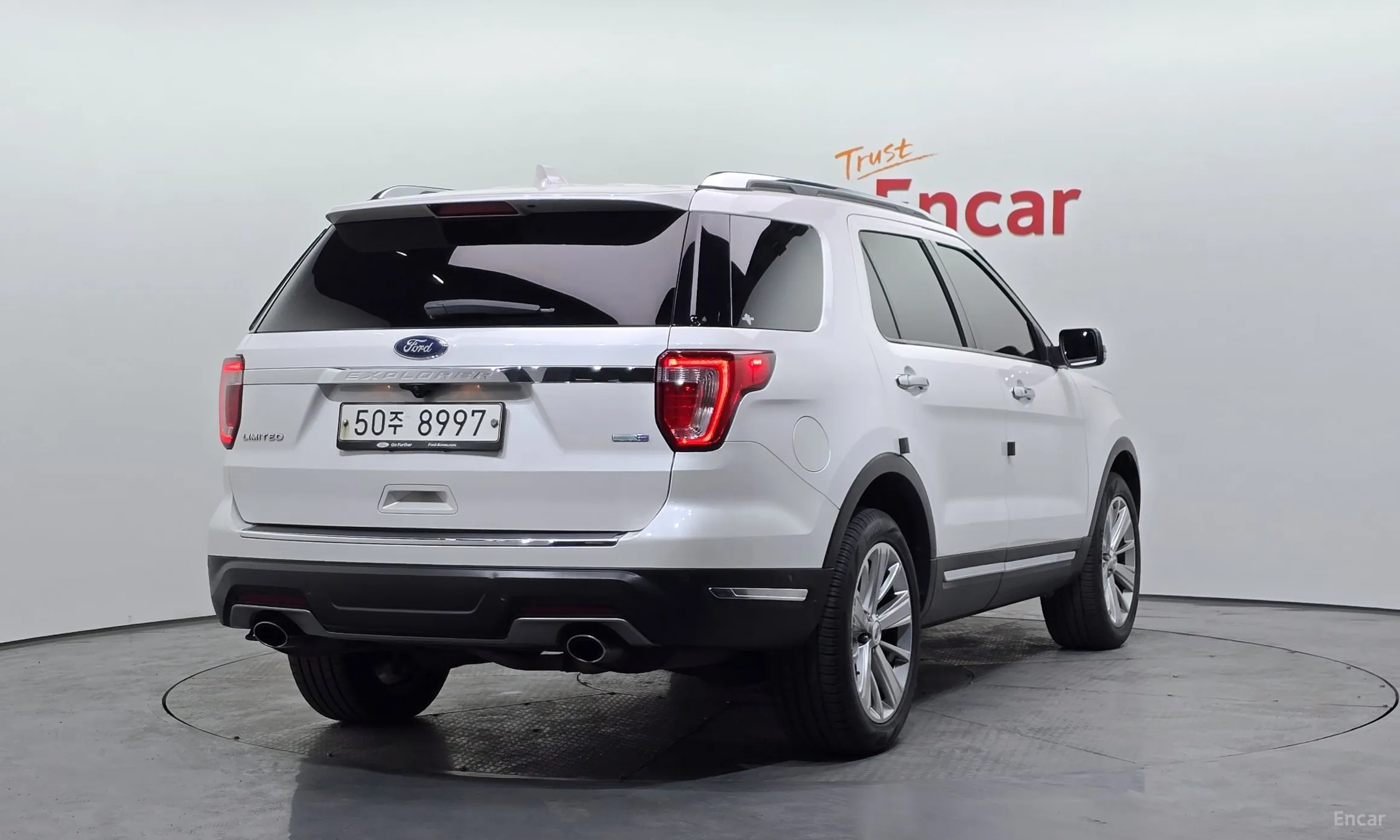 Ford Explorer превью 2