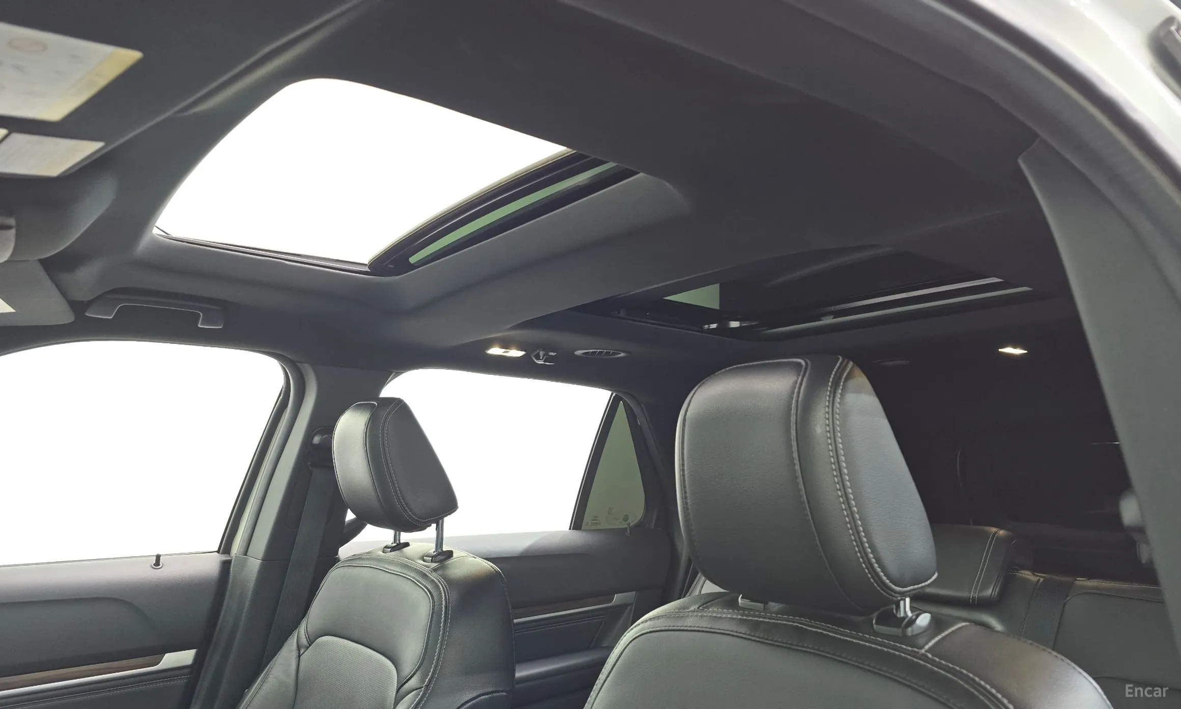 Ford Explorer превью 19