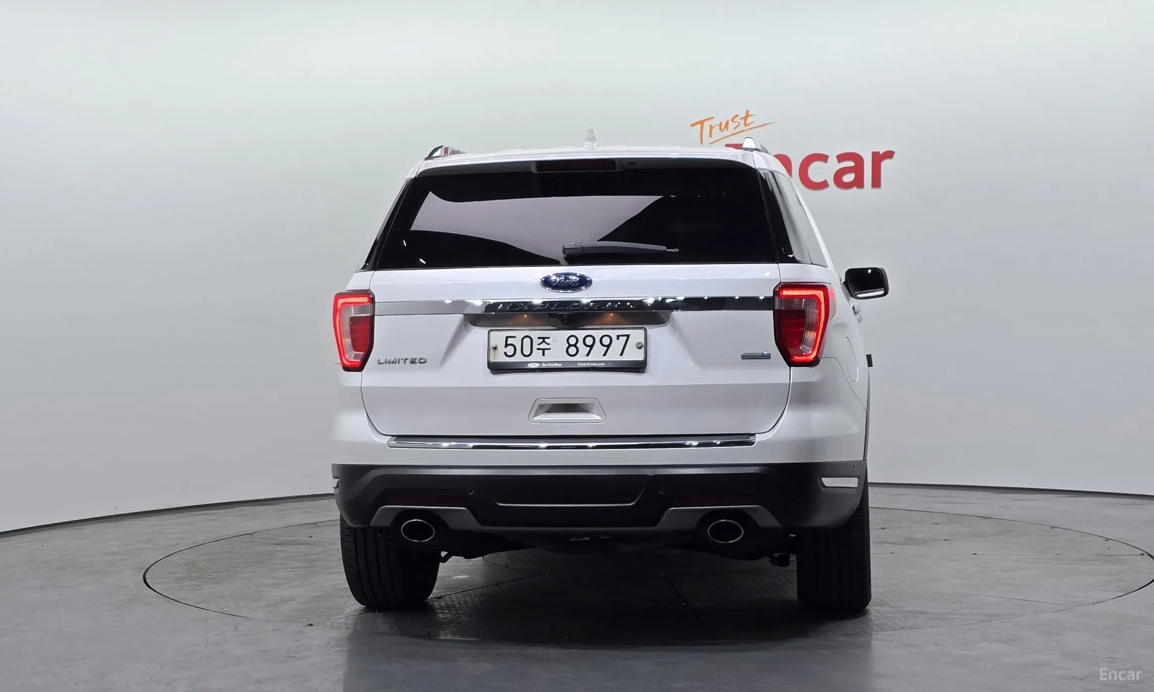 Ford Explorer превью 4