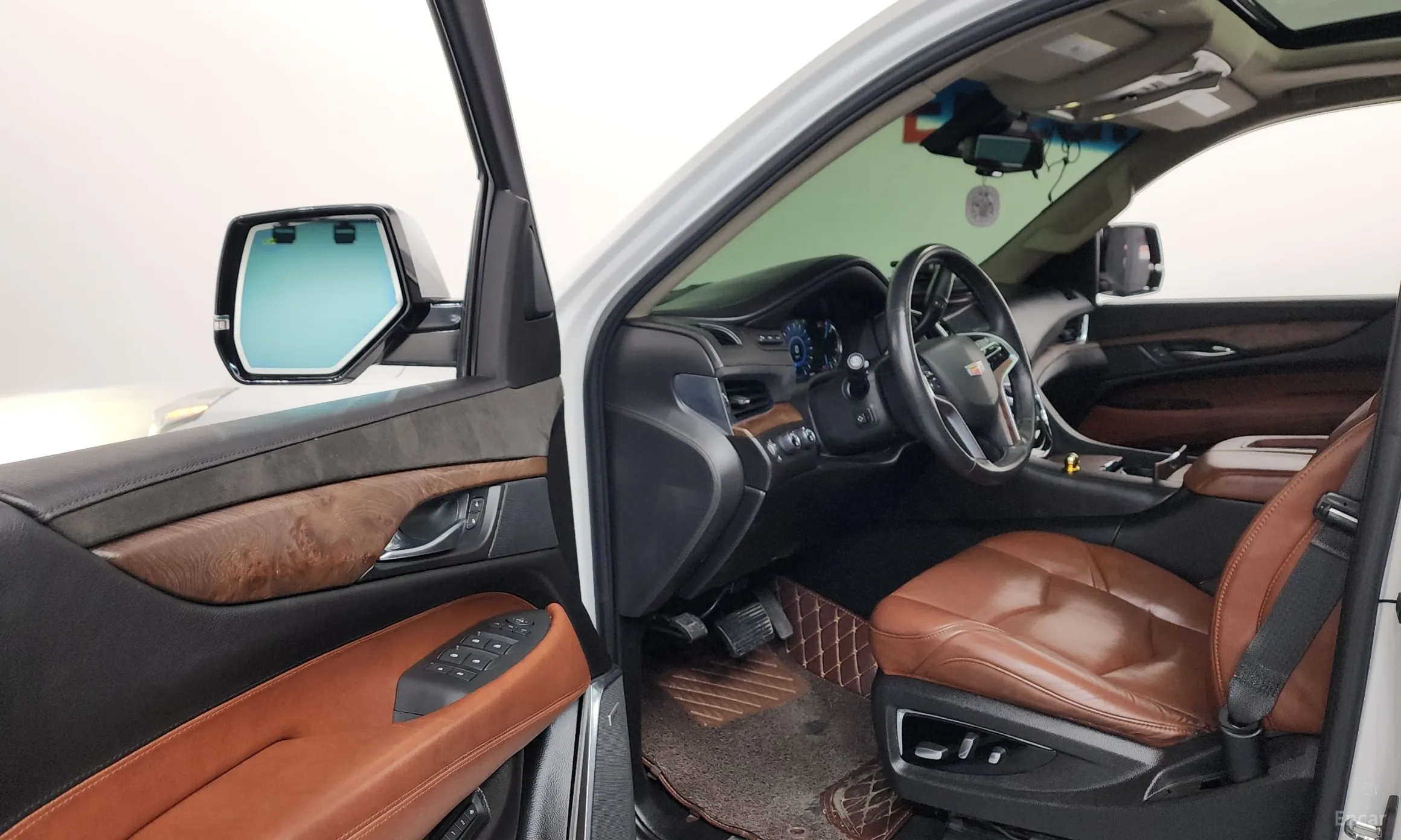 Cadillac Escalade превью 10
