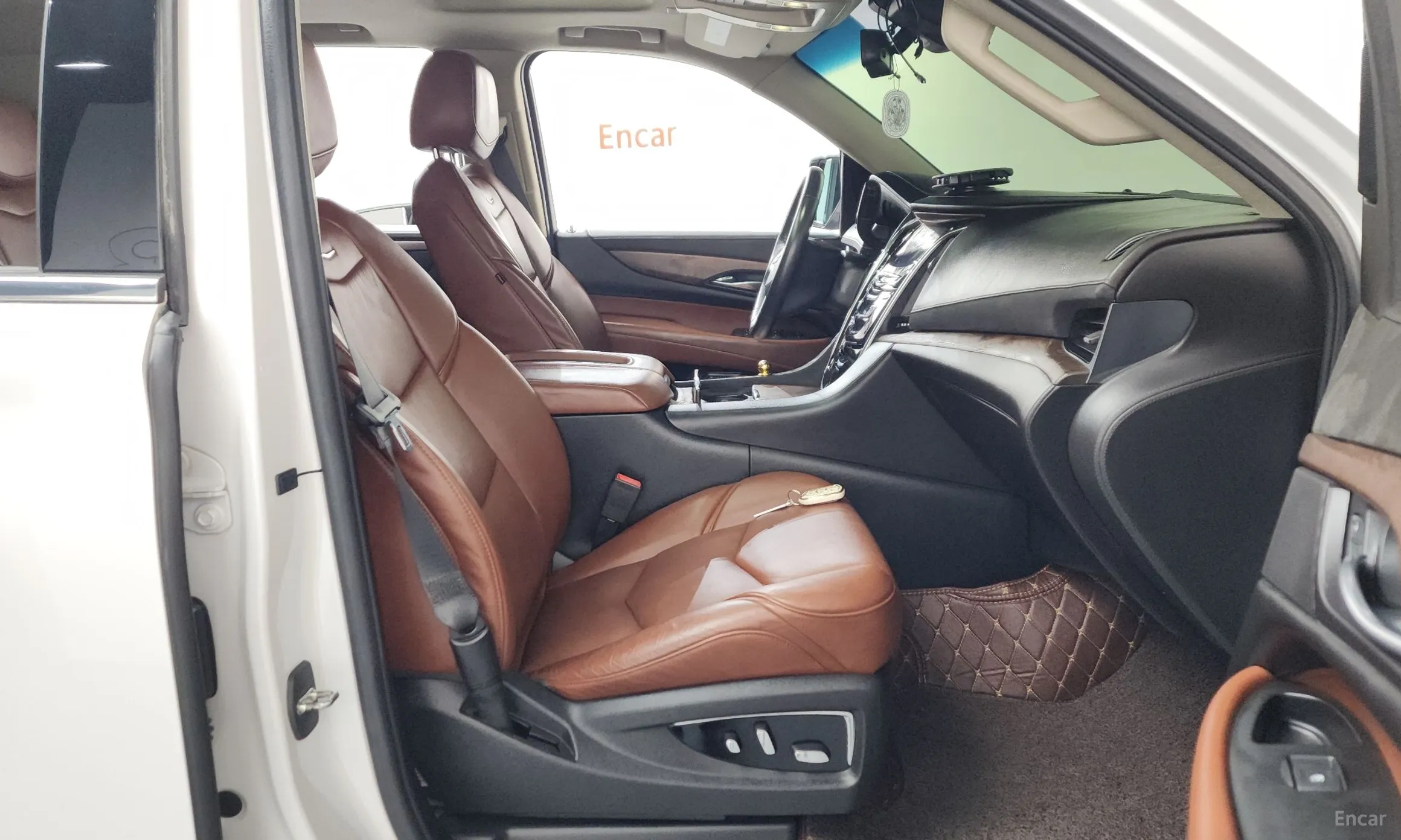 Cadillac Escalade превью 11