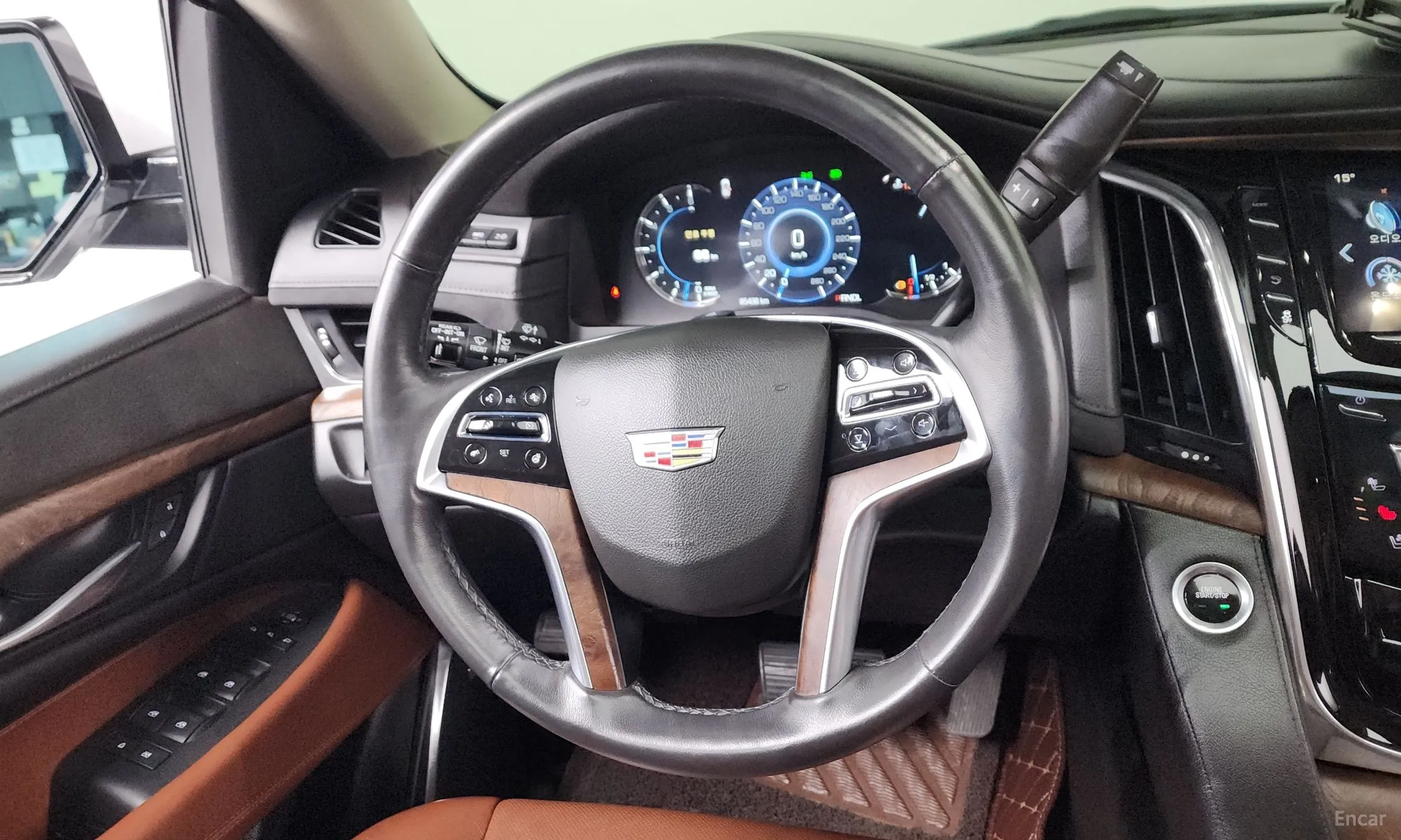 Cadillac Escalade превью 12