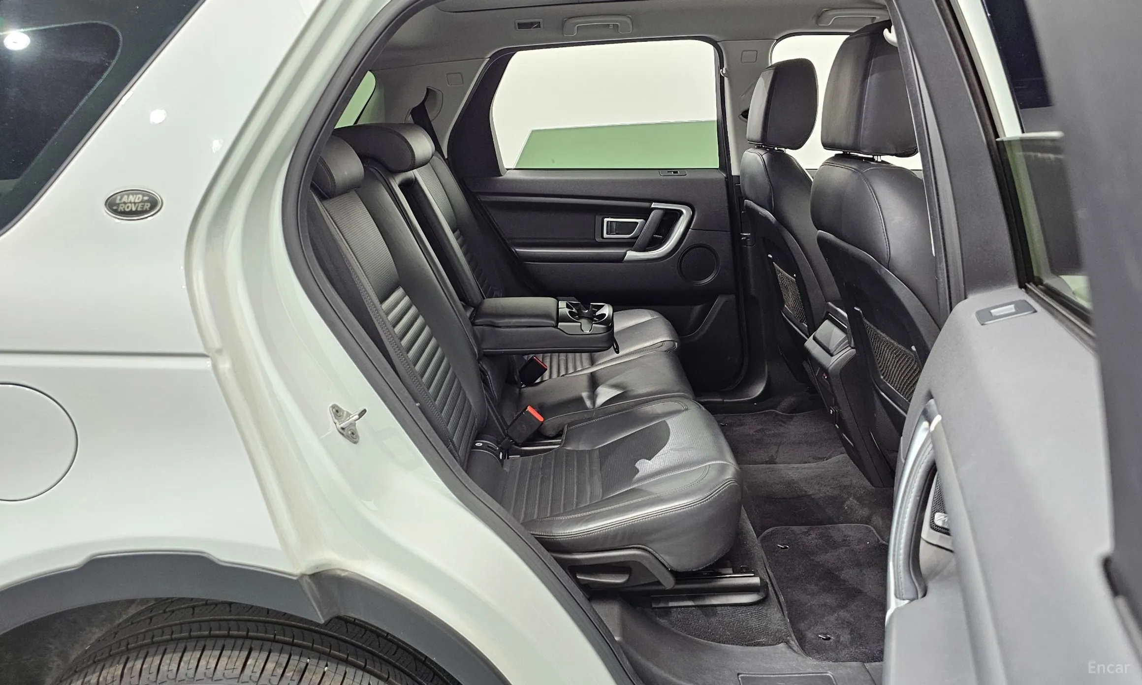 Land Rover Discovery Sports превью 19