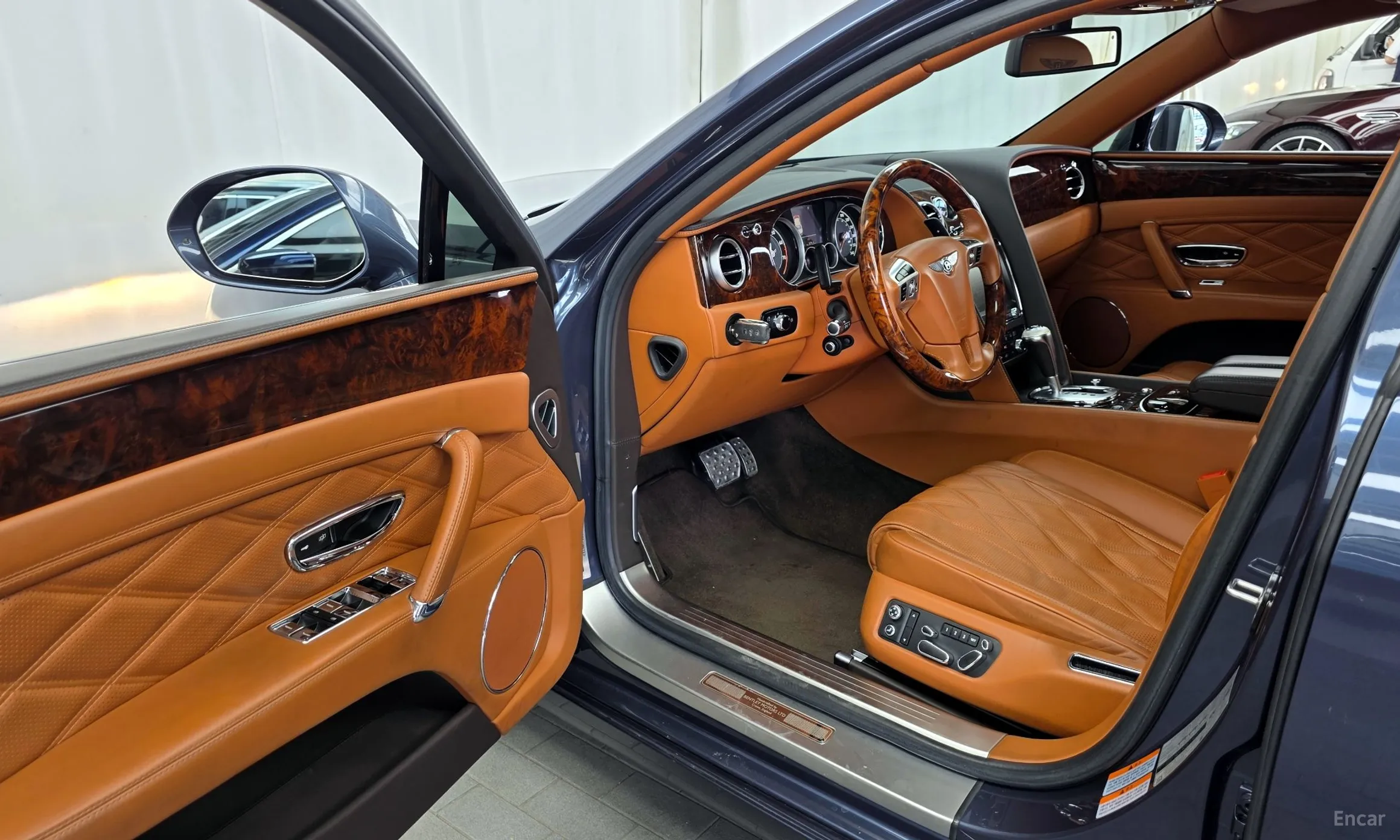 Bentley Flying Spur 2nd Generation превью 10