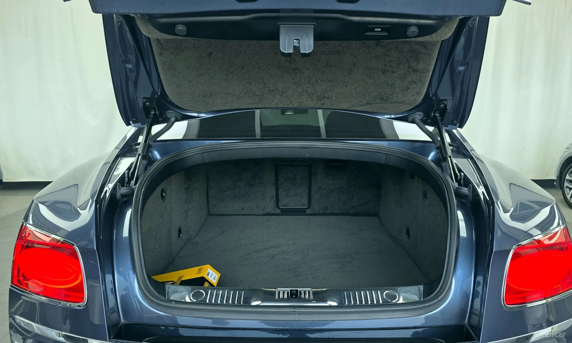 Bentley Flying Spur 2nd Generation превью 20