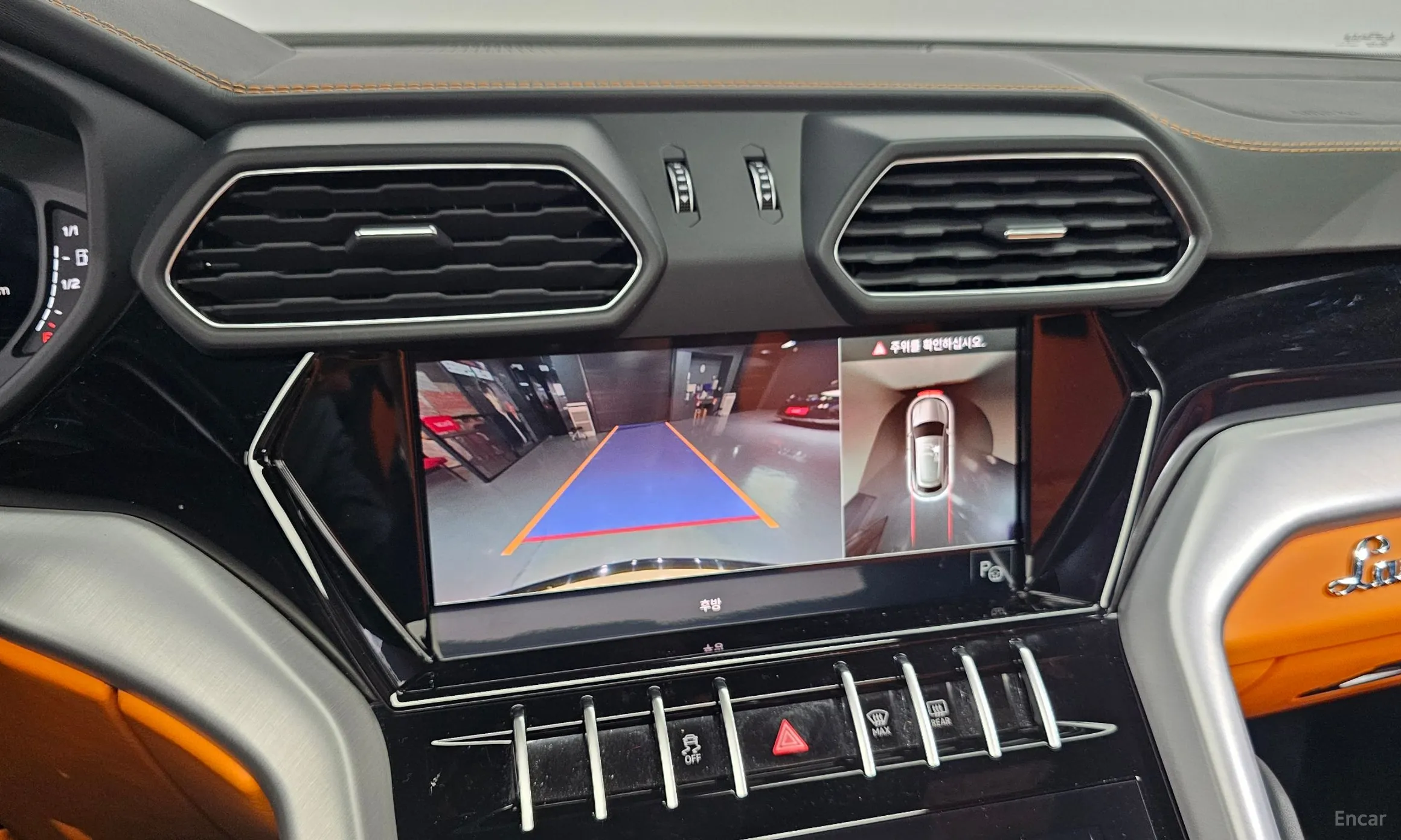Lamborghini Urus превью 15