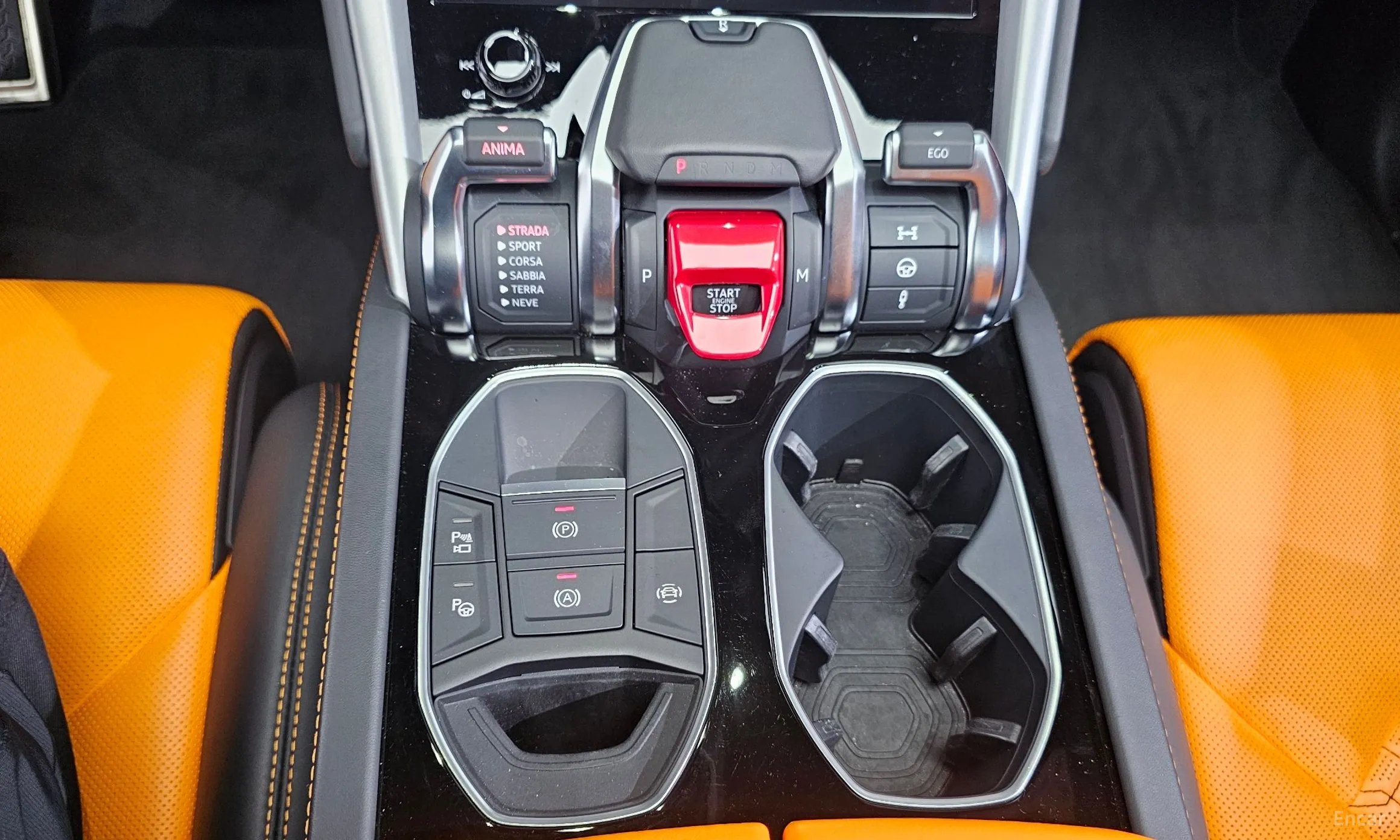 Lamborghini Urus превью 9
