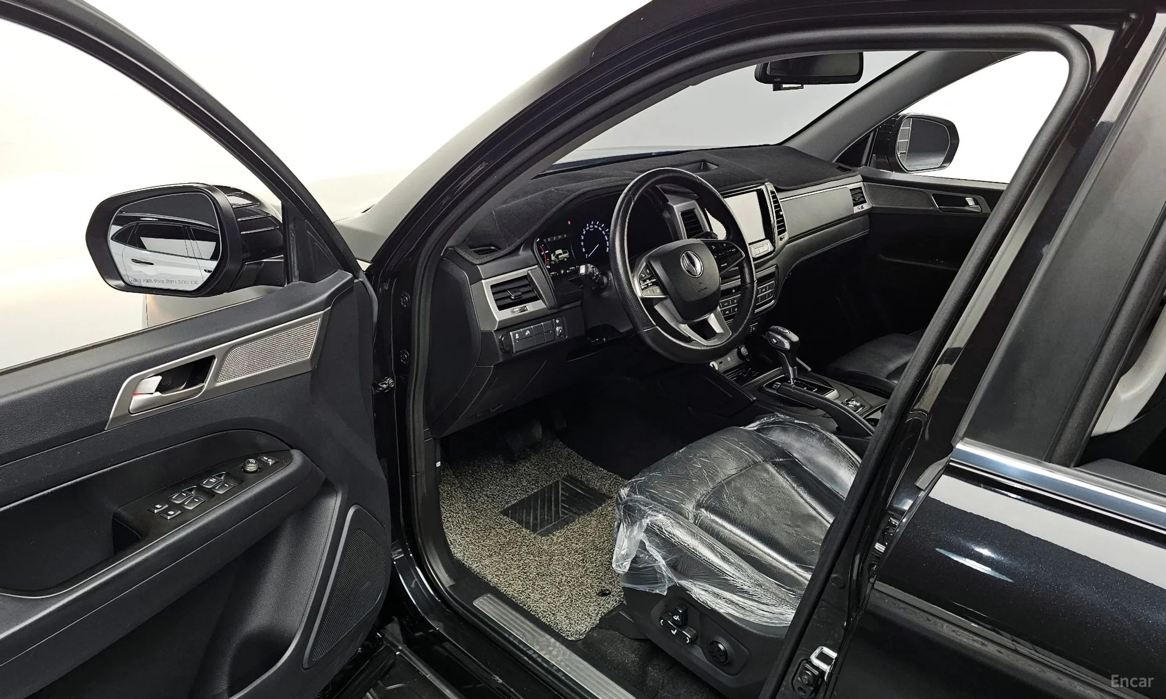 KG Mobility (SsangYong) Rexton Sports превью 10