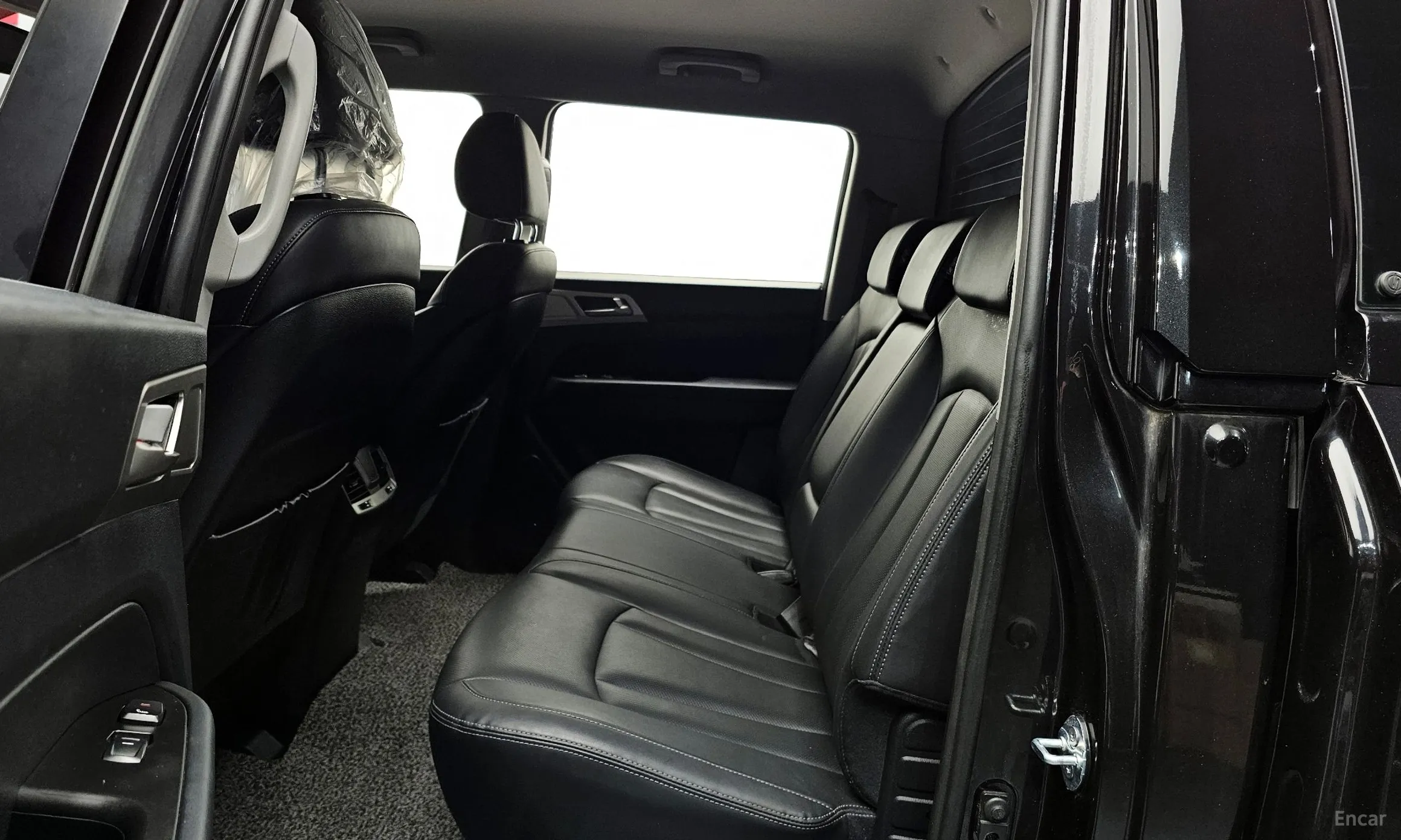 KG Mobility (SsangYong) Rexton Sports превью 12